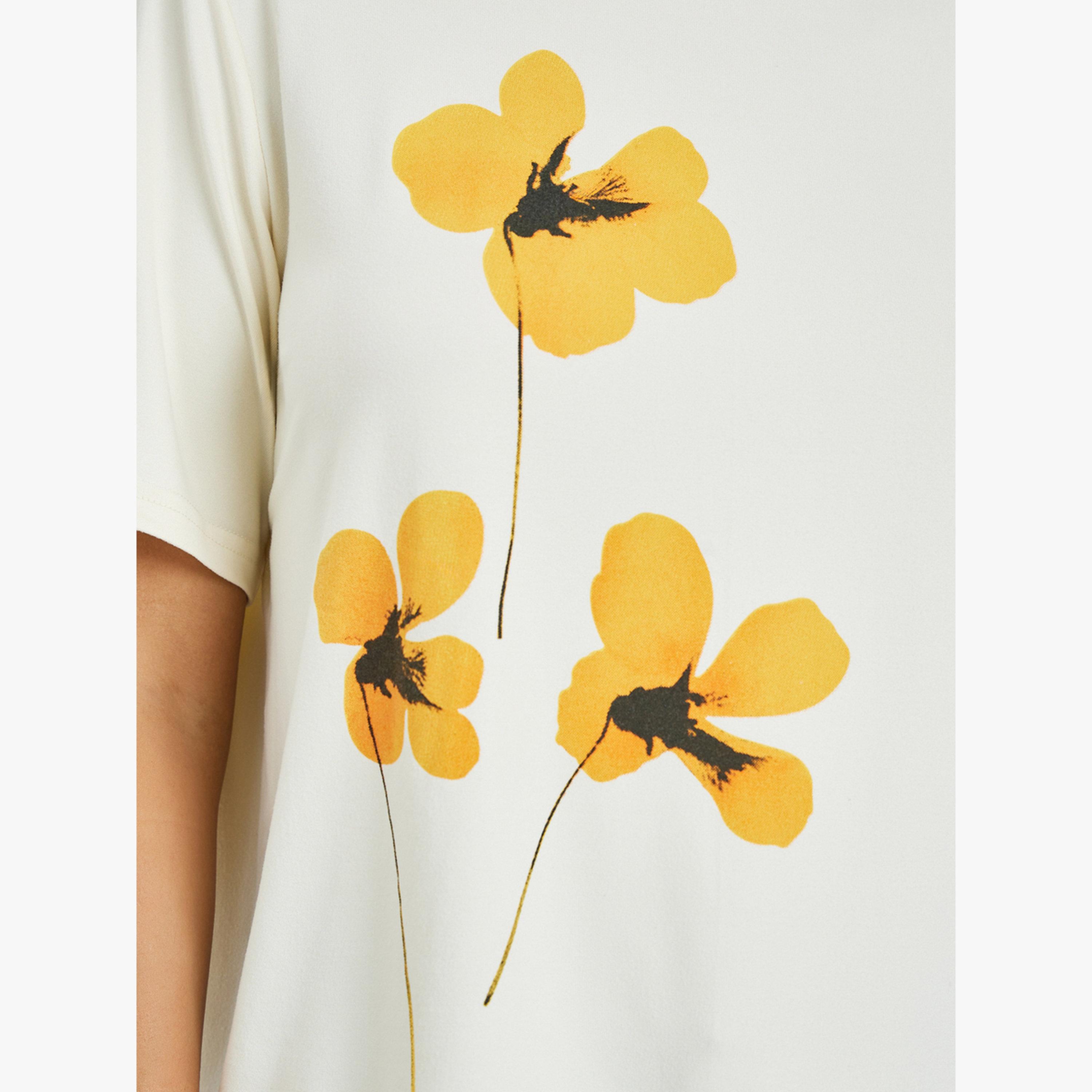 تيشيرت بطبعة زهور-women-clothing-tshirts-image-5