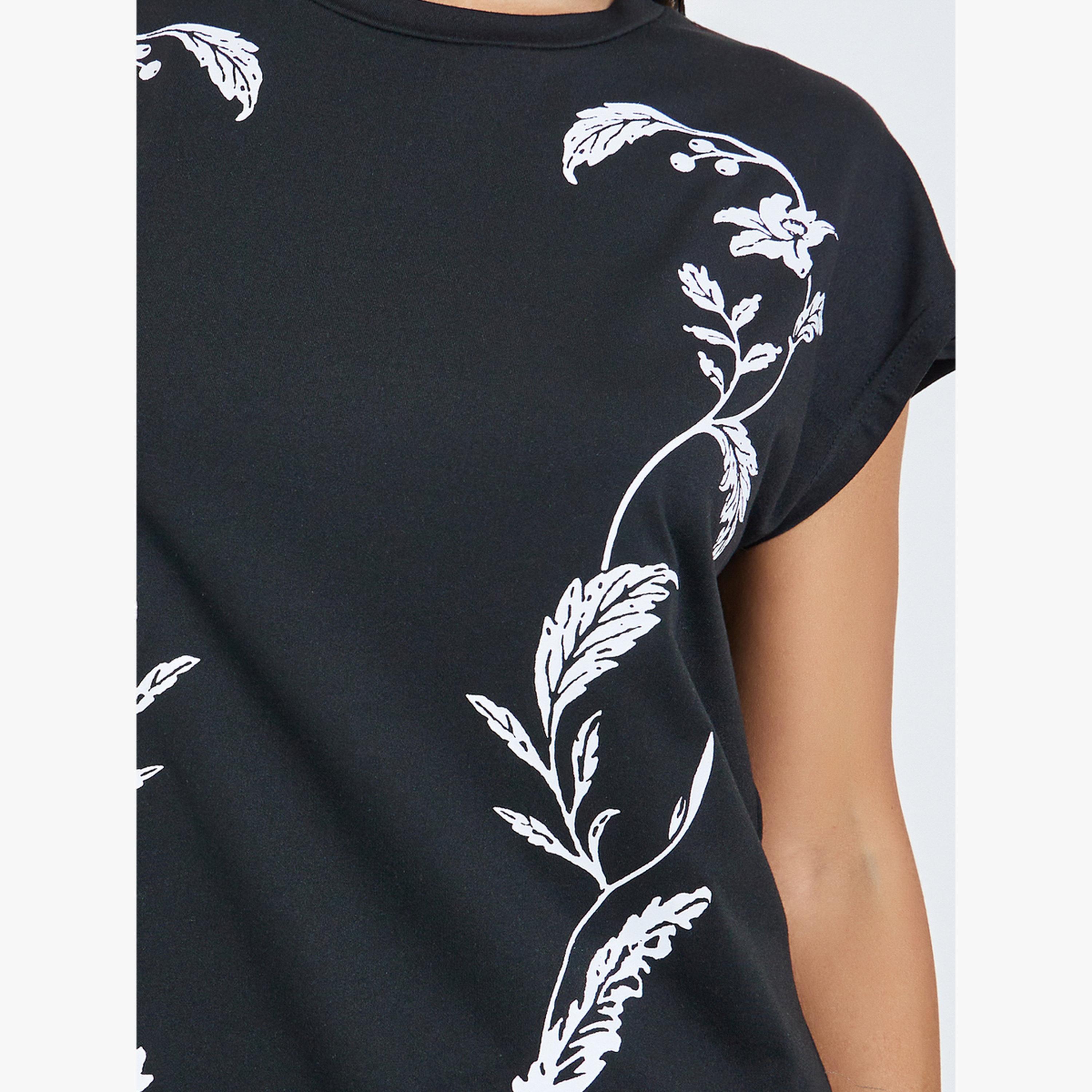 تيشيرت بطبعة زهور وأكمام قصيرة ممتدة-women-clothing-tshirts-image-4