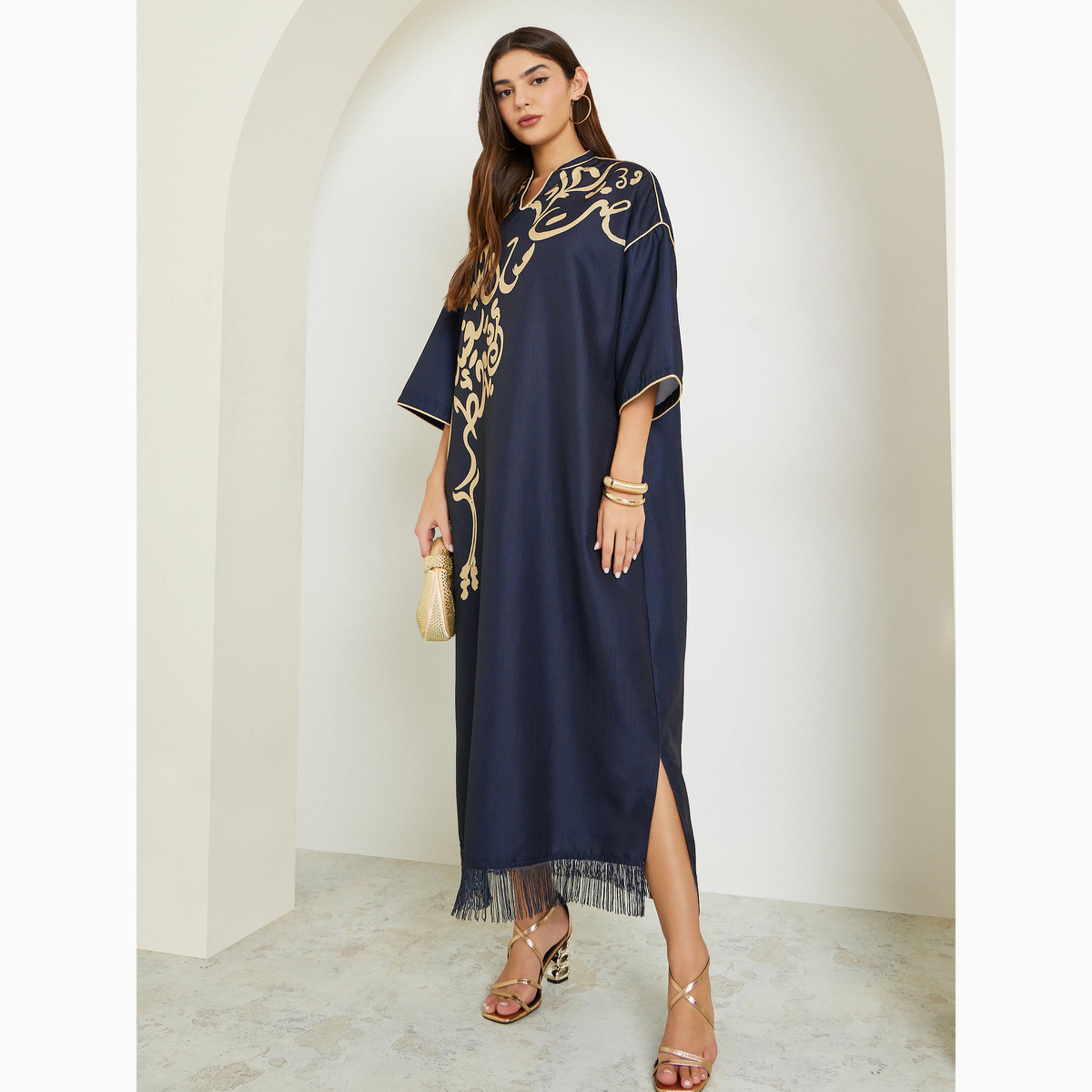 جلابية بطبعات وتفاصيل شراشيب-women-arabicclothing-jalabiyas-image-2