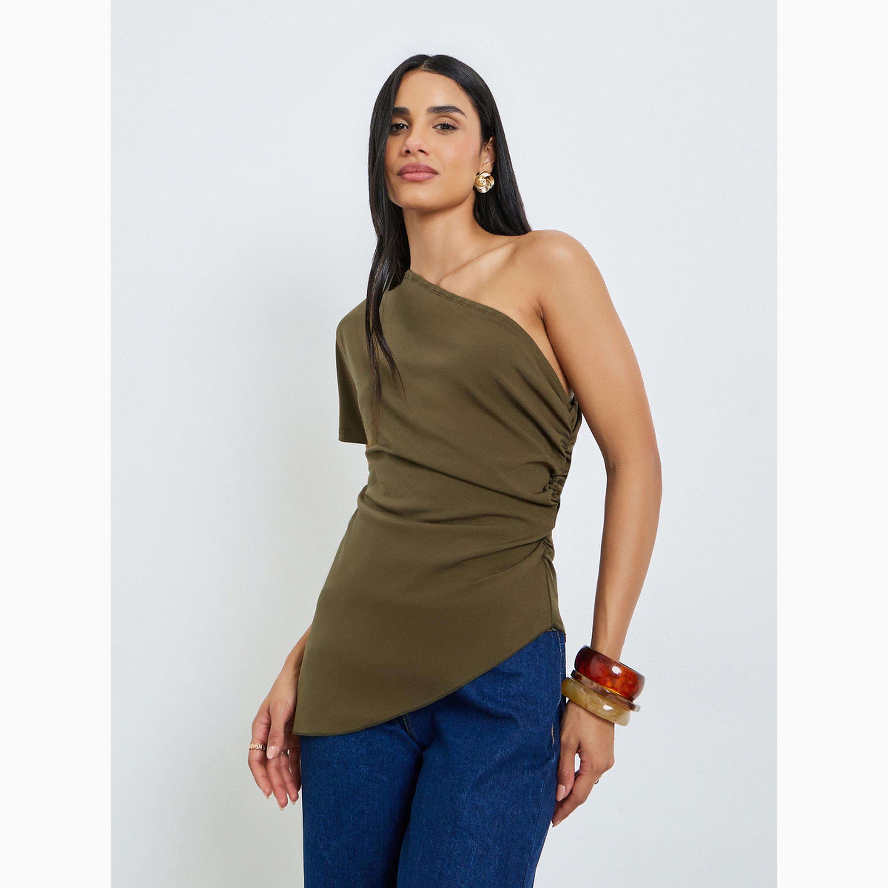 توب زيتي بكتف واحد وزمزمات مع حافة غير متماثلة-women-clothing-shirtsandblouses-blouses-image-1