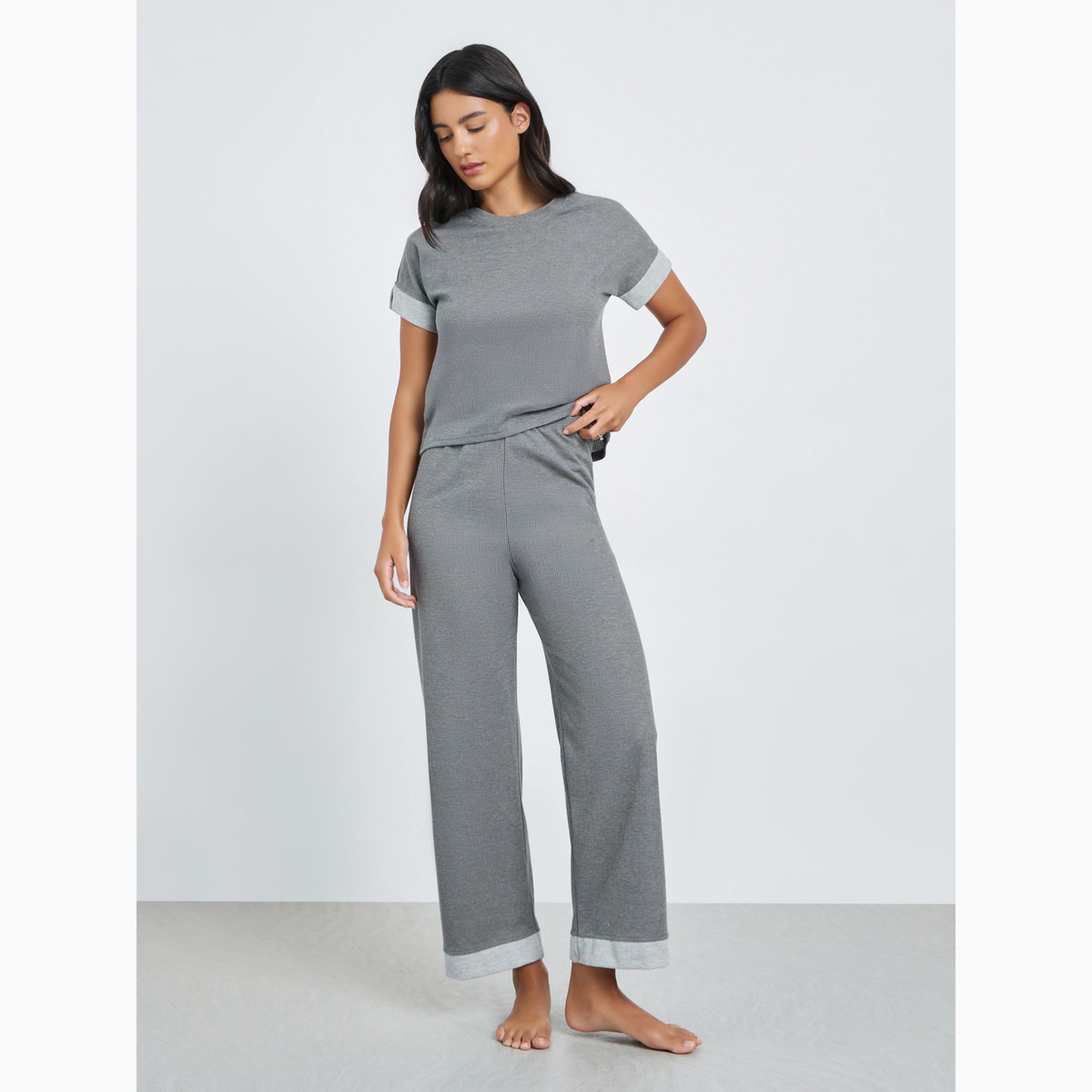 Styli Ribbed Contrast Hem T-Shirt and Pyjama Set-women-clothing-nightwear-pyjamas-longsets-image-1