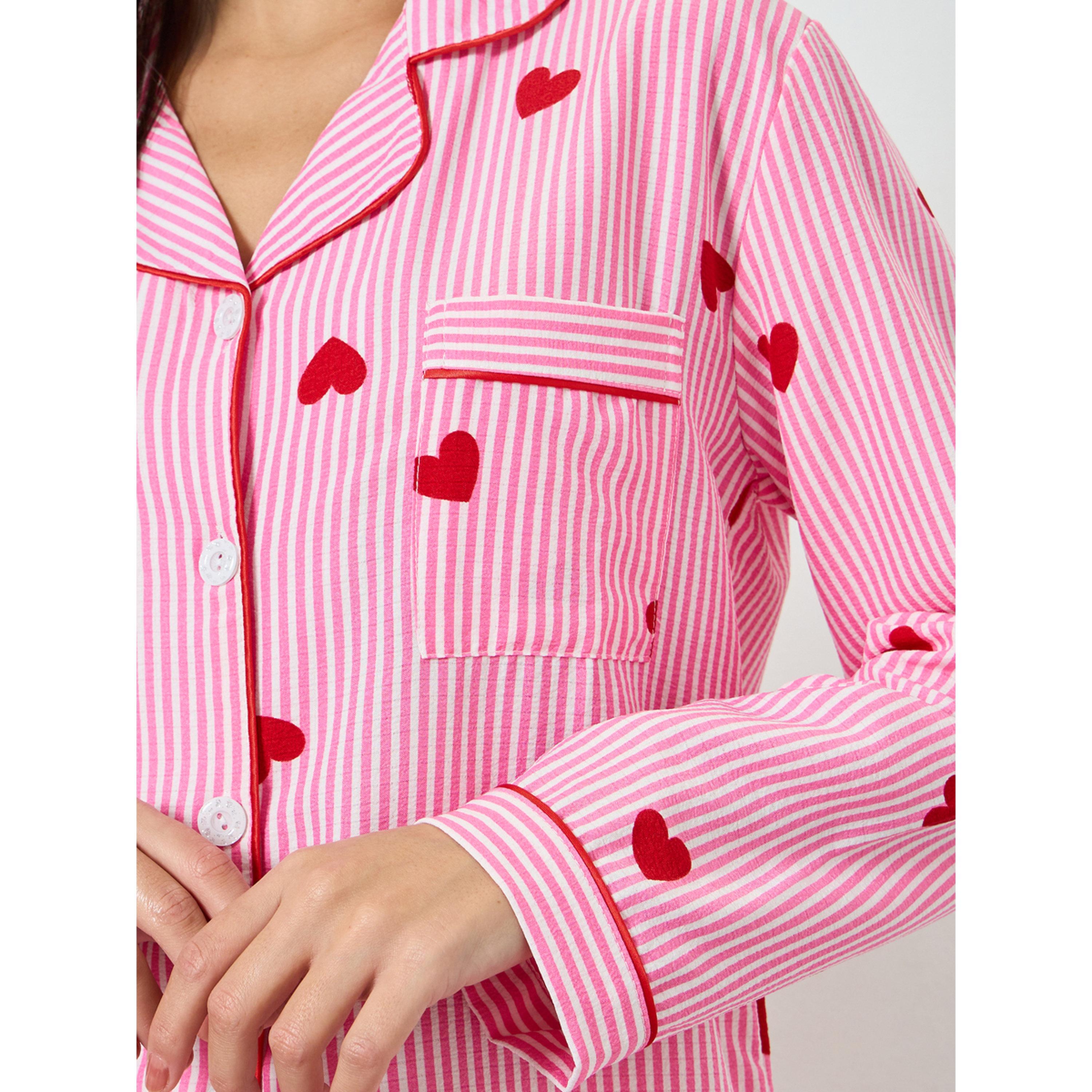 طقم بيجاما من قميص مخطط بطبعة قلب-women-clothing-nightwear-pyjamas-longsets-image-6