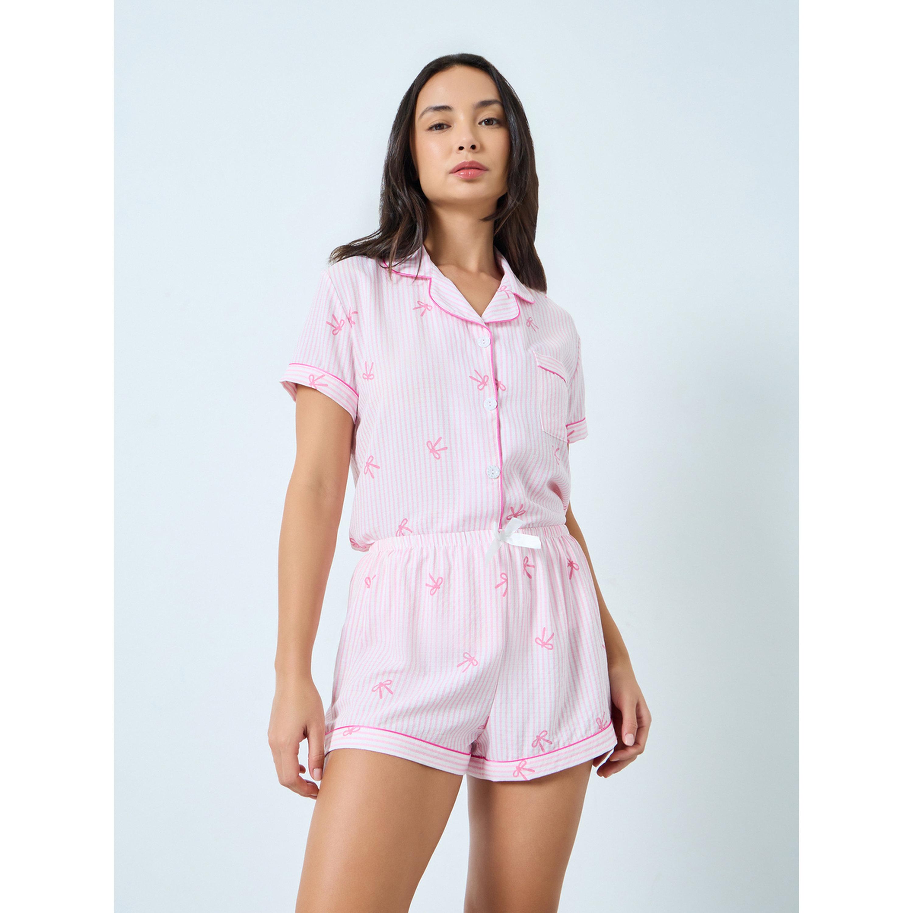 مجموعة من شورت وبلوزة بطبعة فيونكة ومخططة-women-clothing-nightwear-pyjamas-shortsets-image-6