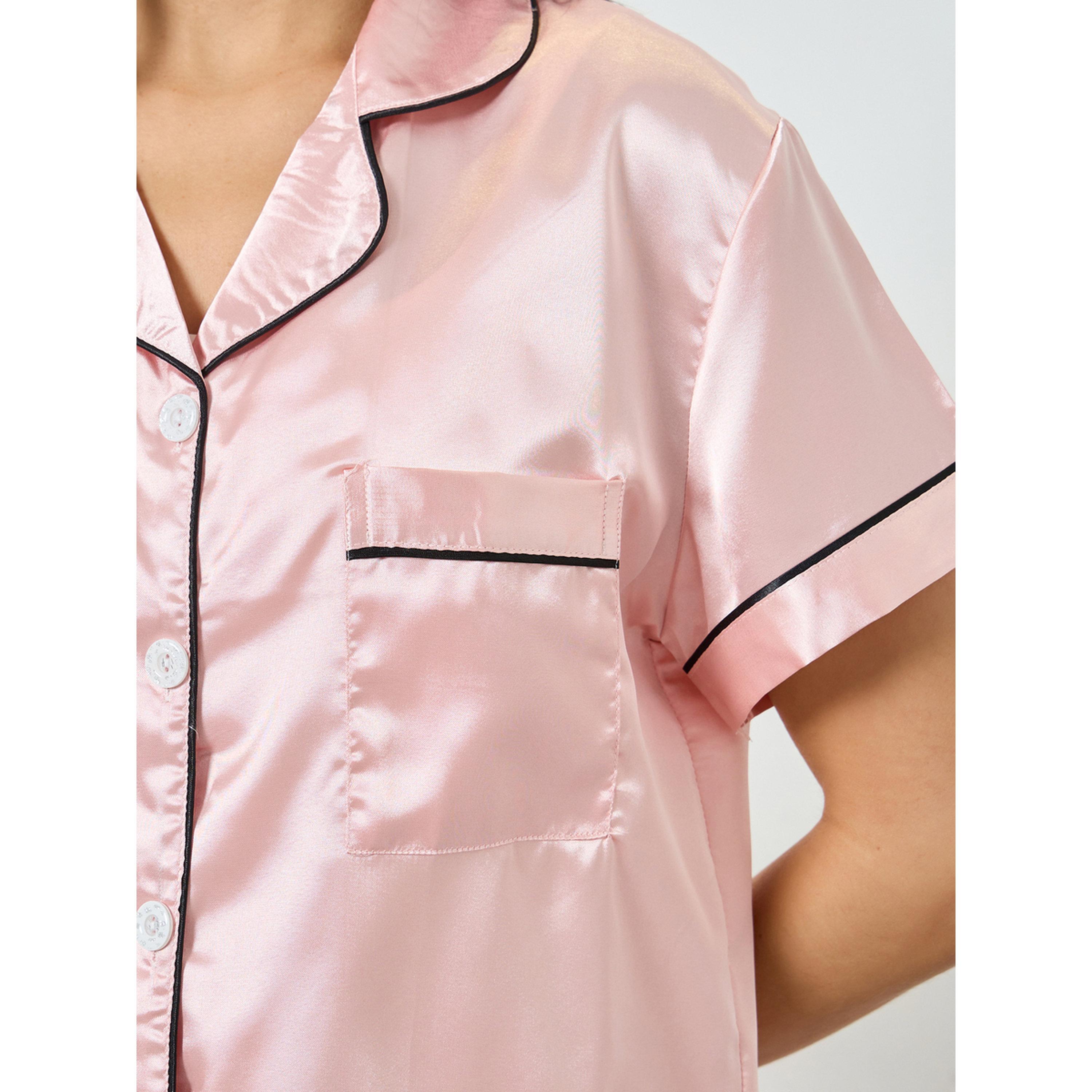 مجموعة من شورت وبلوزة سادة بتفاصيل حواف-women-clothing-nightwear-pyjamas-shortsets-image-1