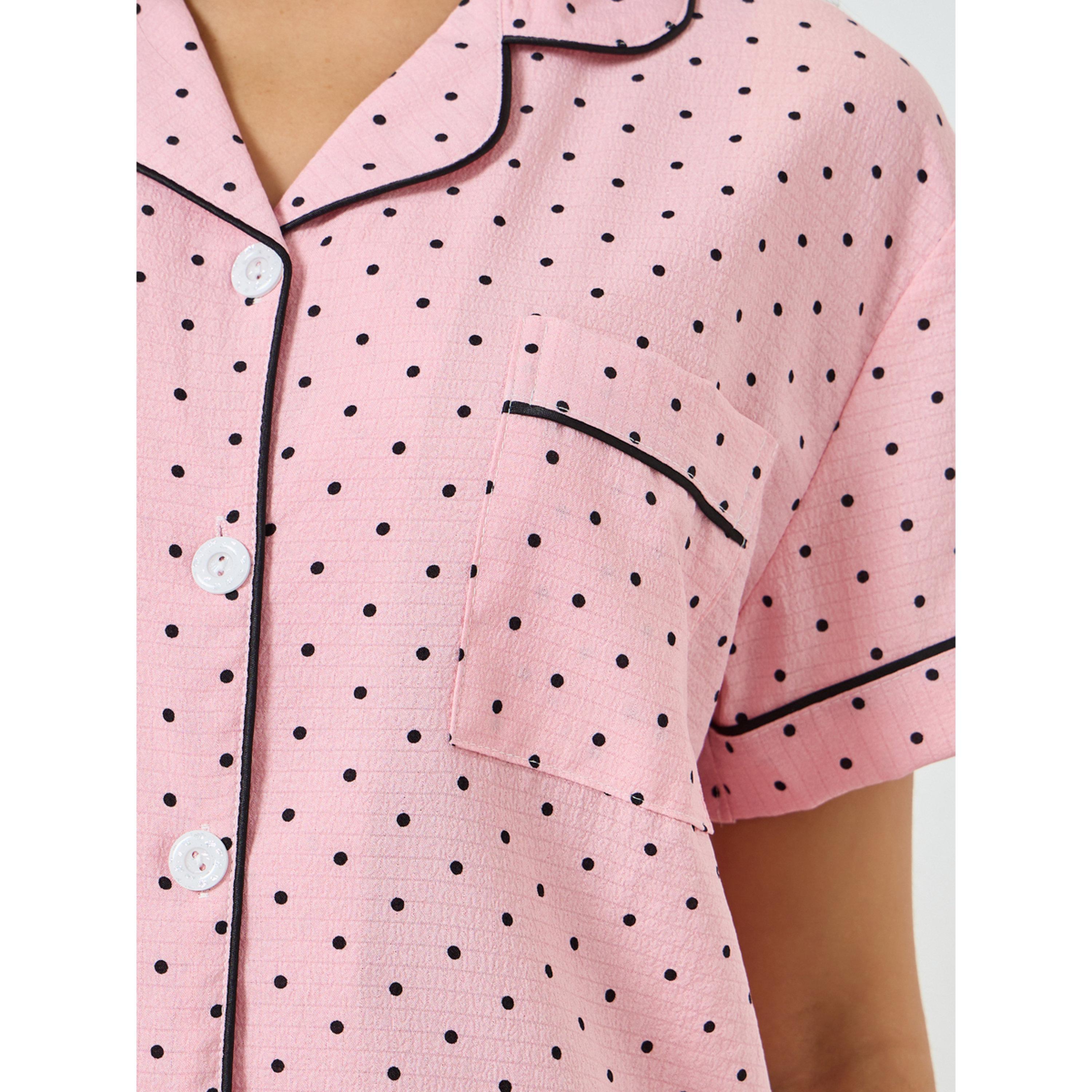 مجموعة من شورت وقميص بأزرار وطبعة نقاط بولكا-women-clothing-nightwear-pyjamas-shortsets-image-1