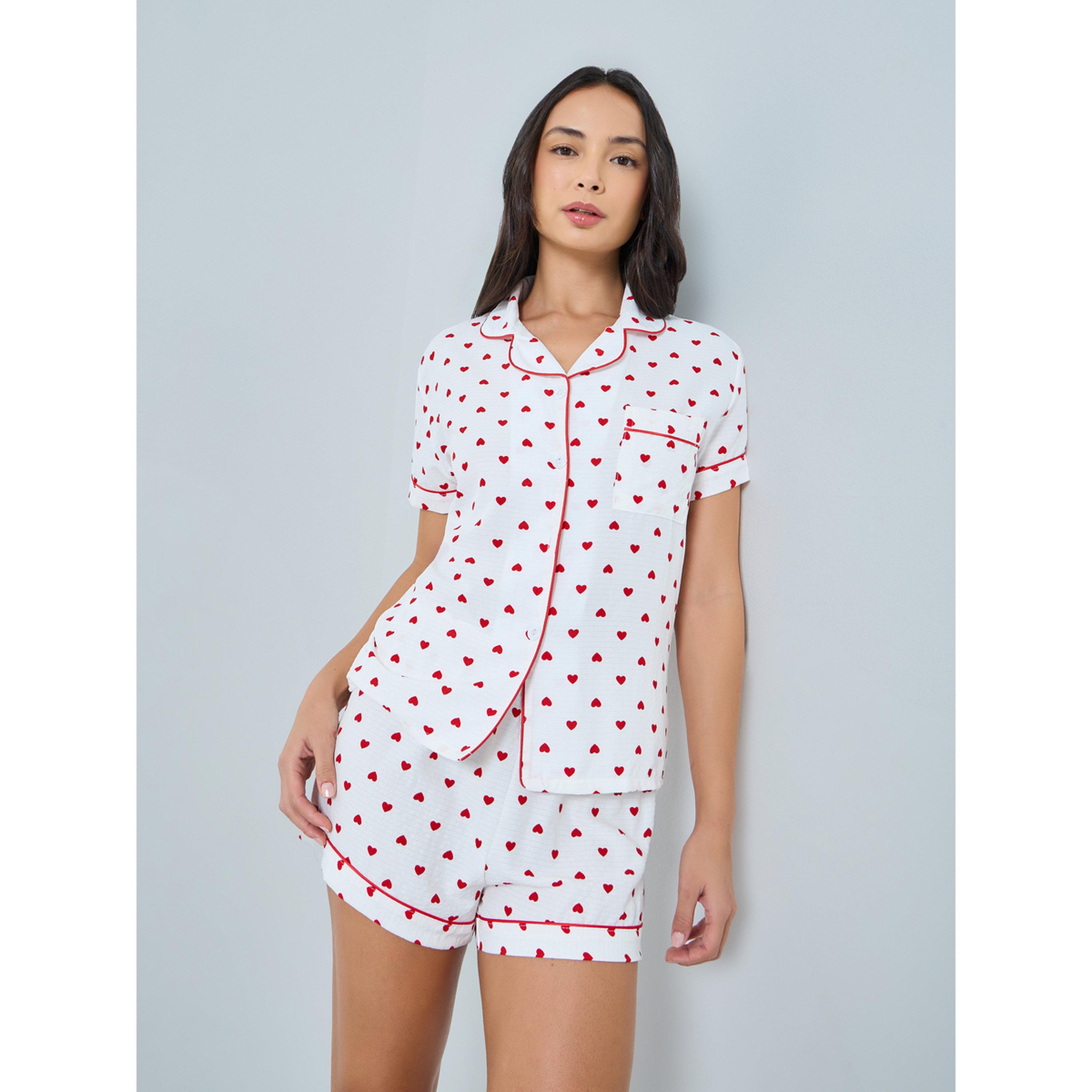مجموعة من شورت وبلوزة بطبعة قلوب-women-clothing-nightwear-pyjamas-shortsets-image-6