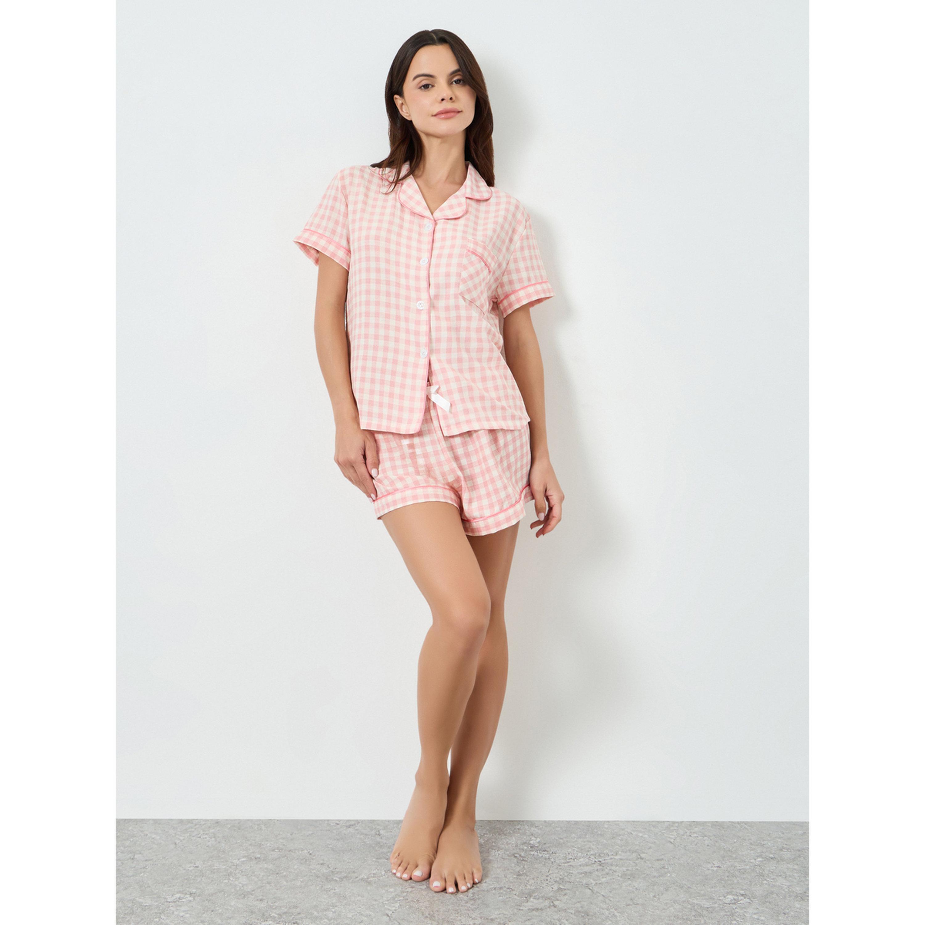 مجموعة من شورت وبلوزة بنمط جينجهام-women-clothing-nightwear-pyjamas-shortsets-image-4