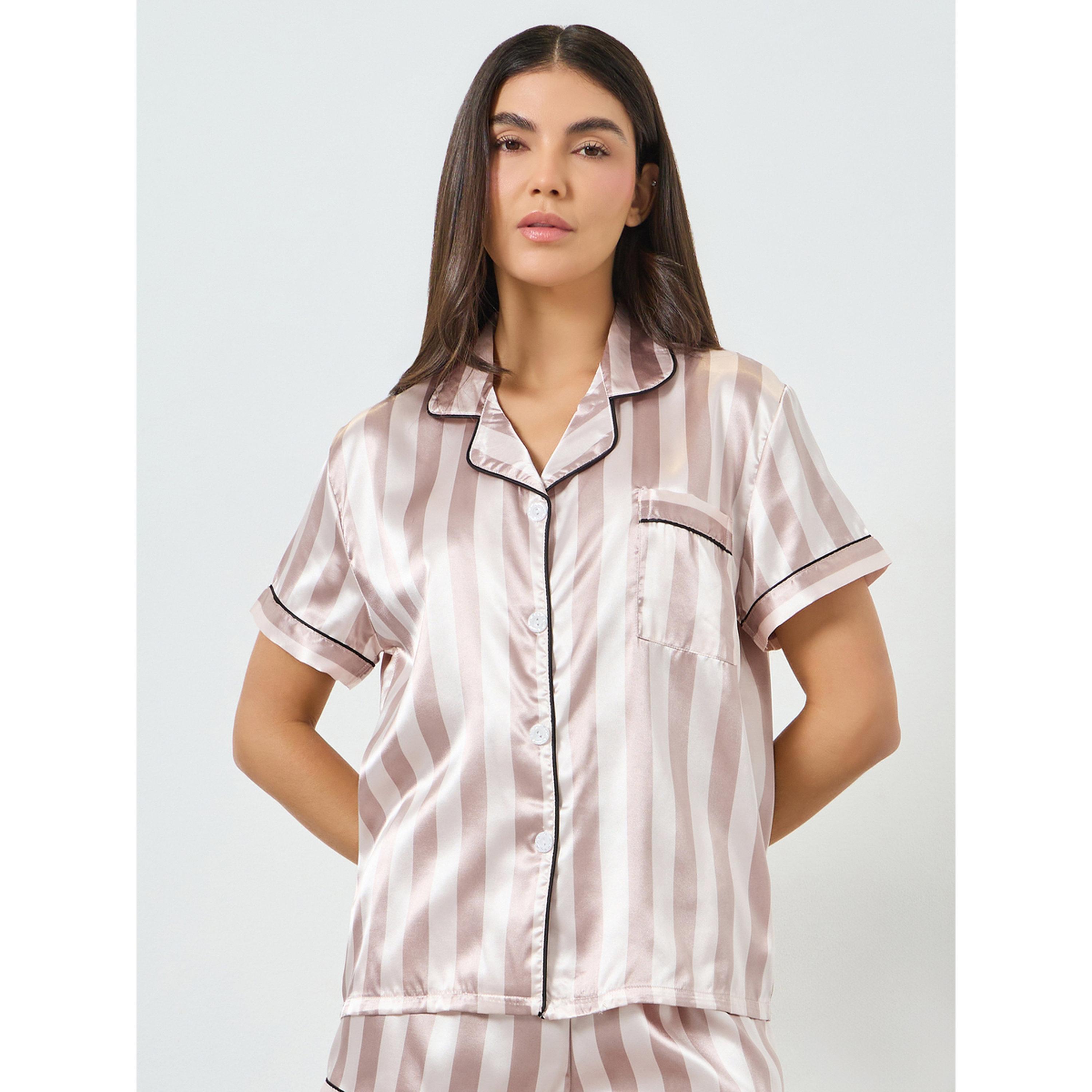 مجموعة من شورت وبلوزة مخططة بحواف-women-clothing-nightwear-pyjamas-shortsets-image-4