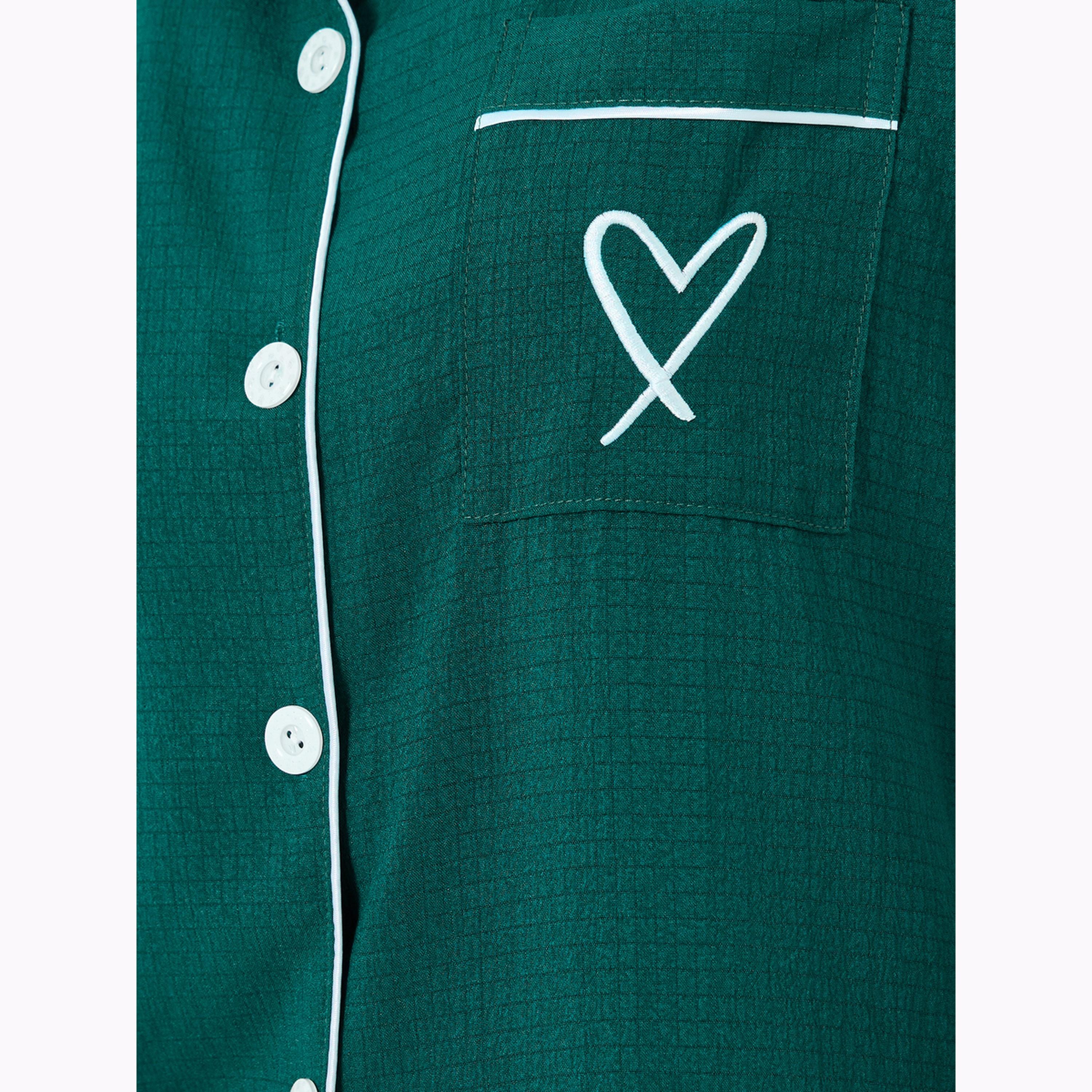 طقم بيجاما من شورت وبلوزة بحواف متباينة-women-clothing-nightwear-pyjamas-shortsets-image-1