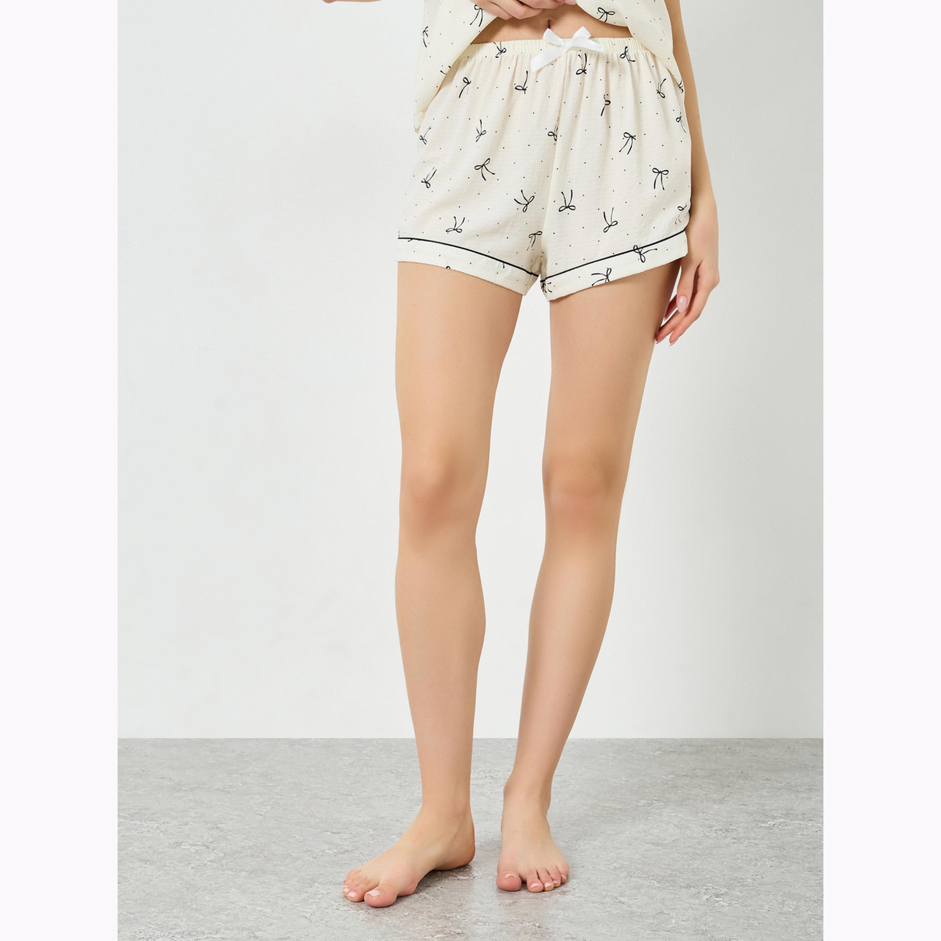 طقم بيجاما من شورت وبلوزة بأكمام قصيرة وطبعات كاملة-women-clothing-nightwear-pyjamas-shortsets-image-2