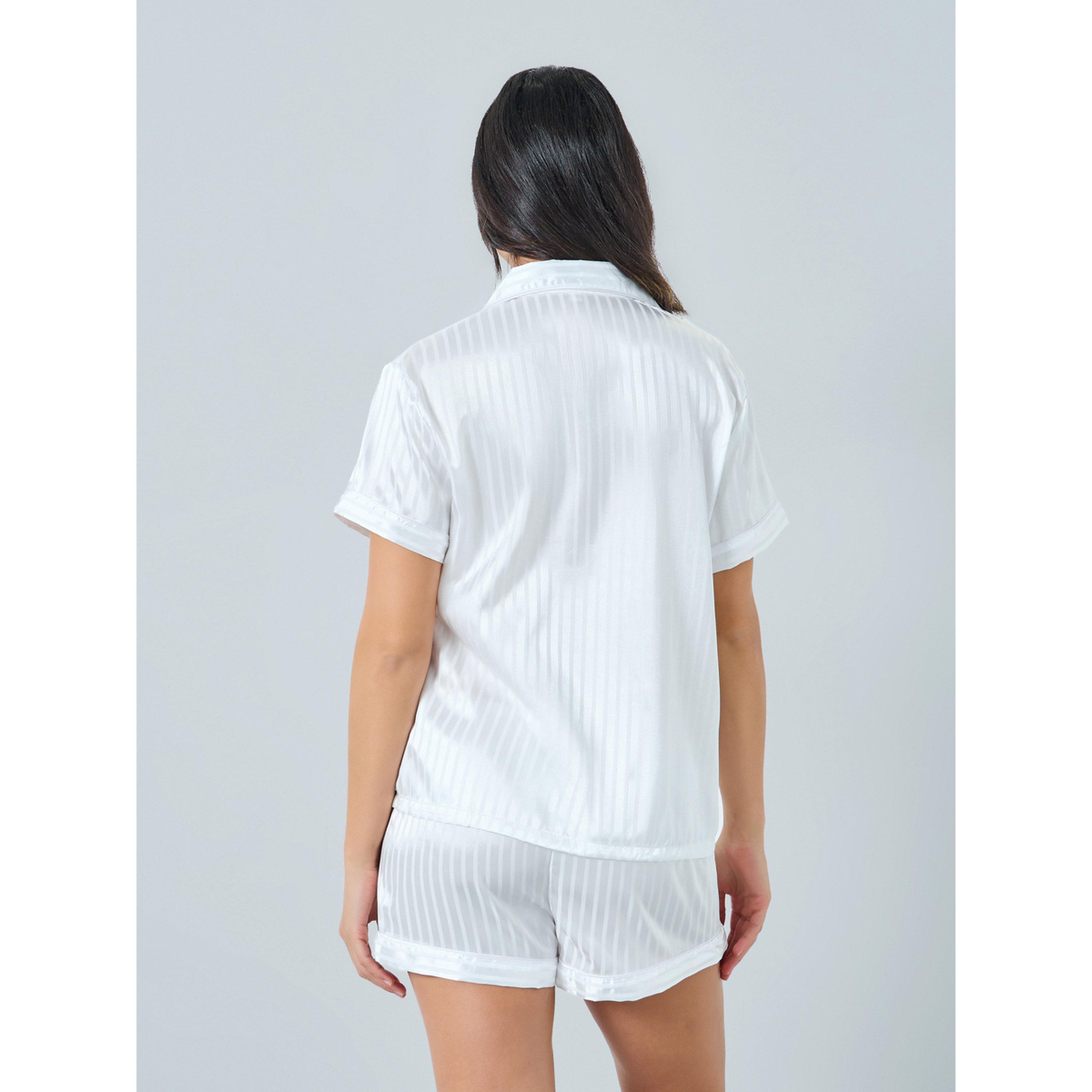 مجموعة من شورت وبلوزة ستان بنمط مكرر-women-clothing-nightwear-pyjamas-shortsets-image-3