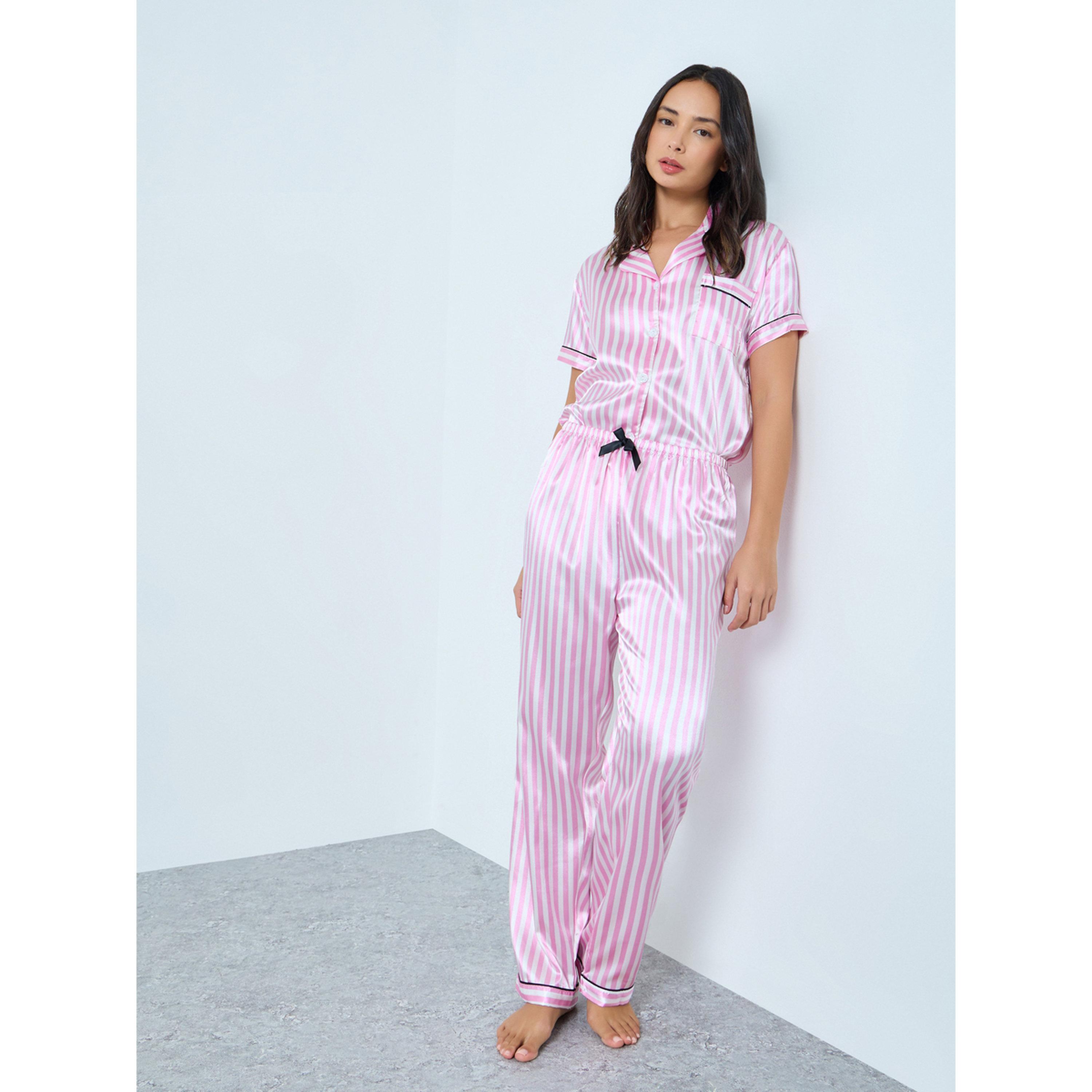 مجموعة من 3 قطع شورت وبنطال وبلوزة بأزرار ونمط مخطط-women-clothing-nightwear-pyjamas-longsets-image-3