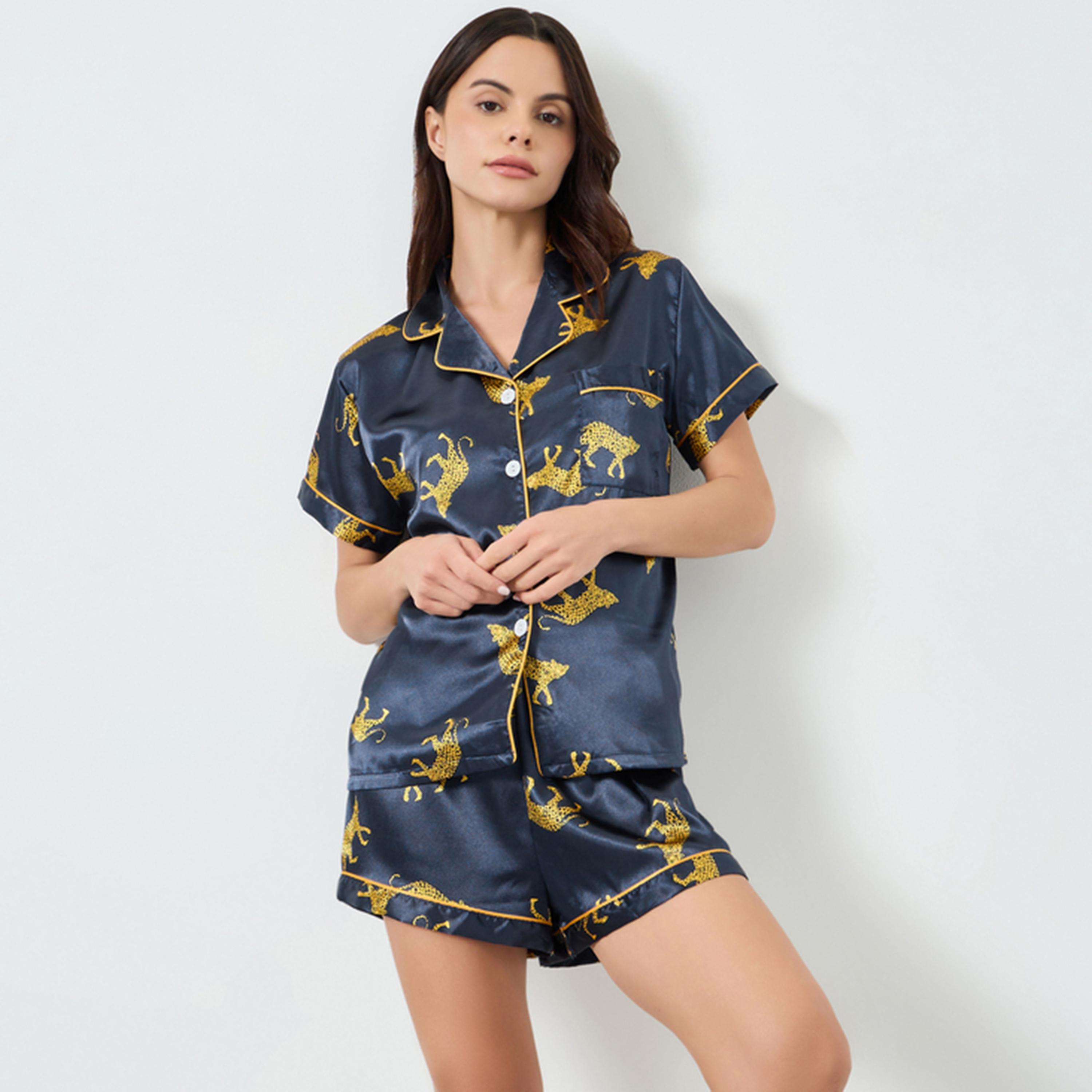 مجموعة من شورت وبلوزة بطبعة فهد-women-clothing-nightwear-pyjamas-shortsets-image-5