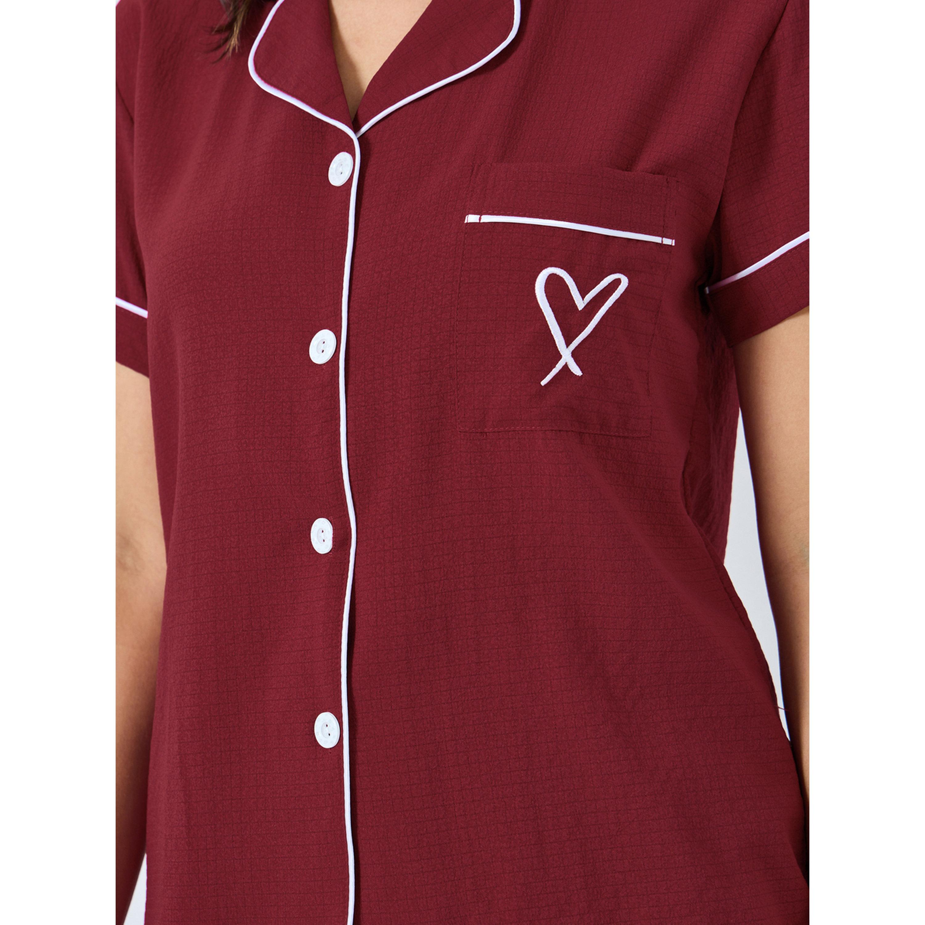 طقم بيجاما من بنطال وبلوزة بتفاصيل جيب وقلب-women-clothing-nightwear-pyjamas-longsets-image-6