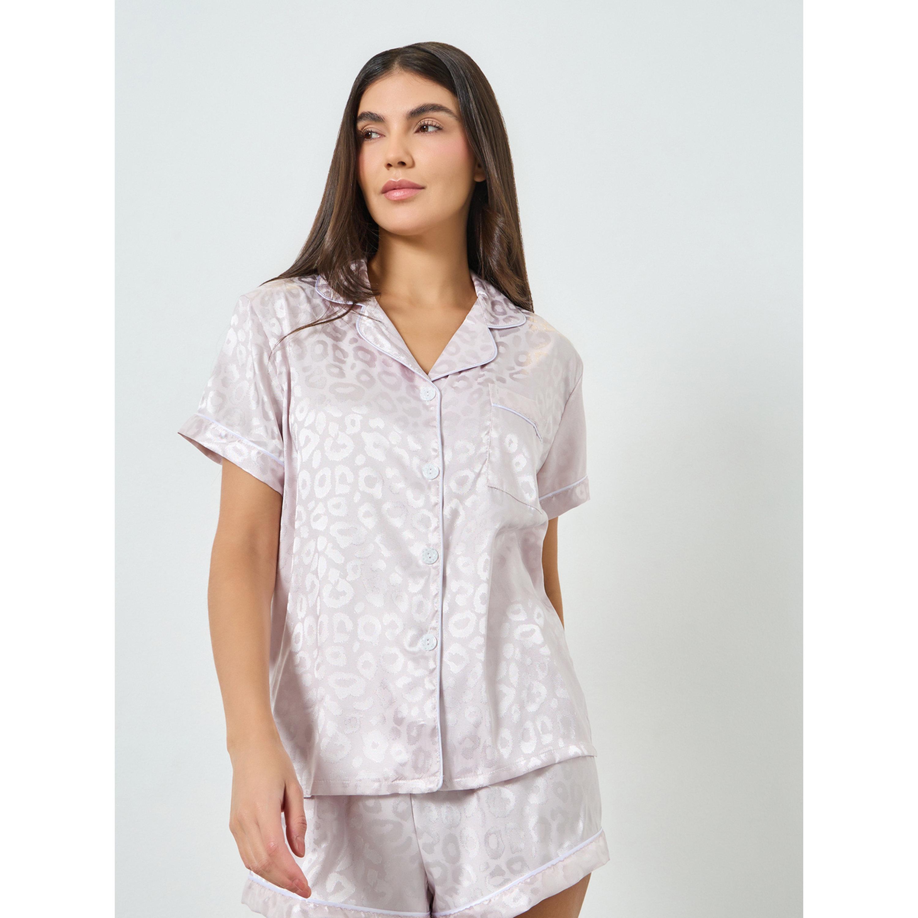 مجموعة من شورت وبلوزة بطبعة فهد-women-clothing-nightwear-pyjamas-shortsets-image-4