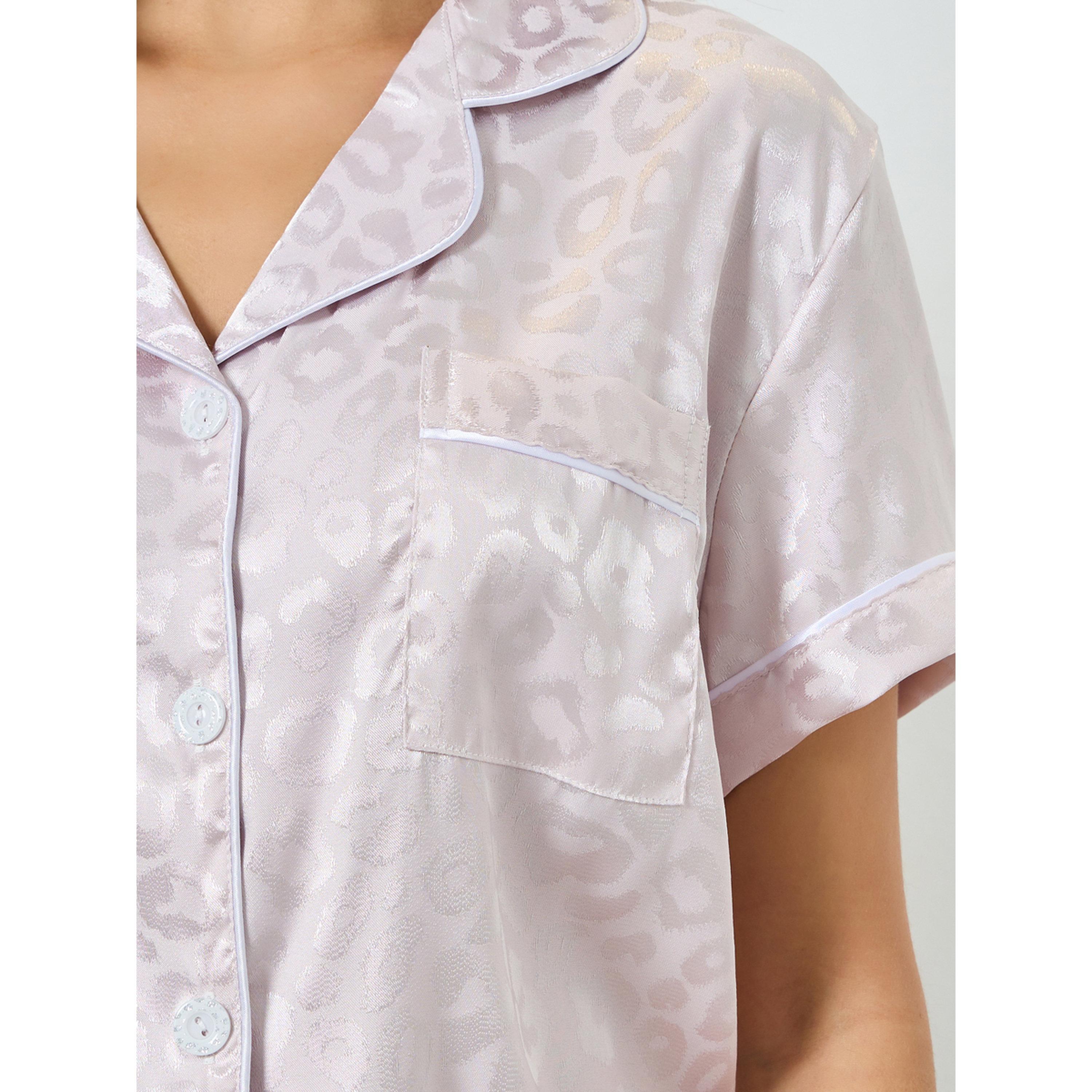 مجموعة من شورت وبلوزة بطبعة فهد-women-clothing-nightwear-pyjamas-shortsets-image-1