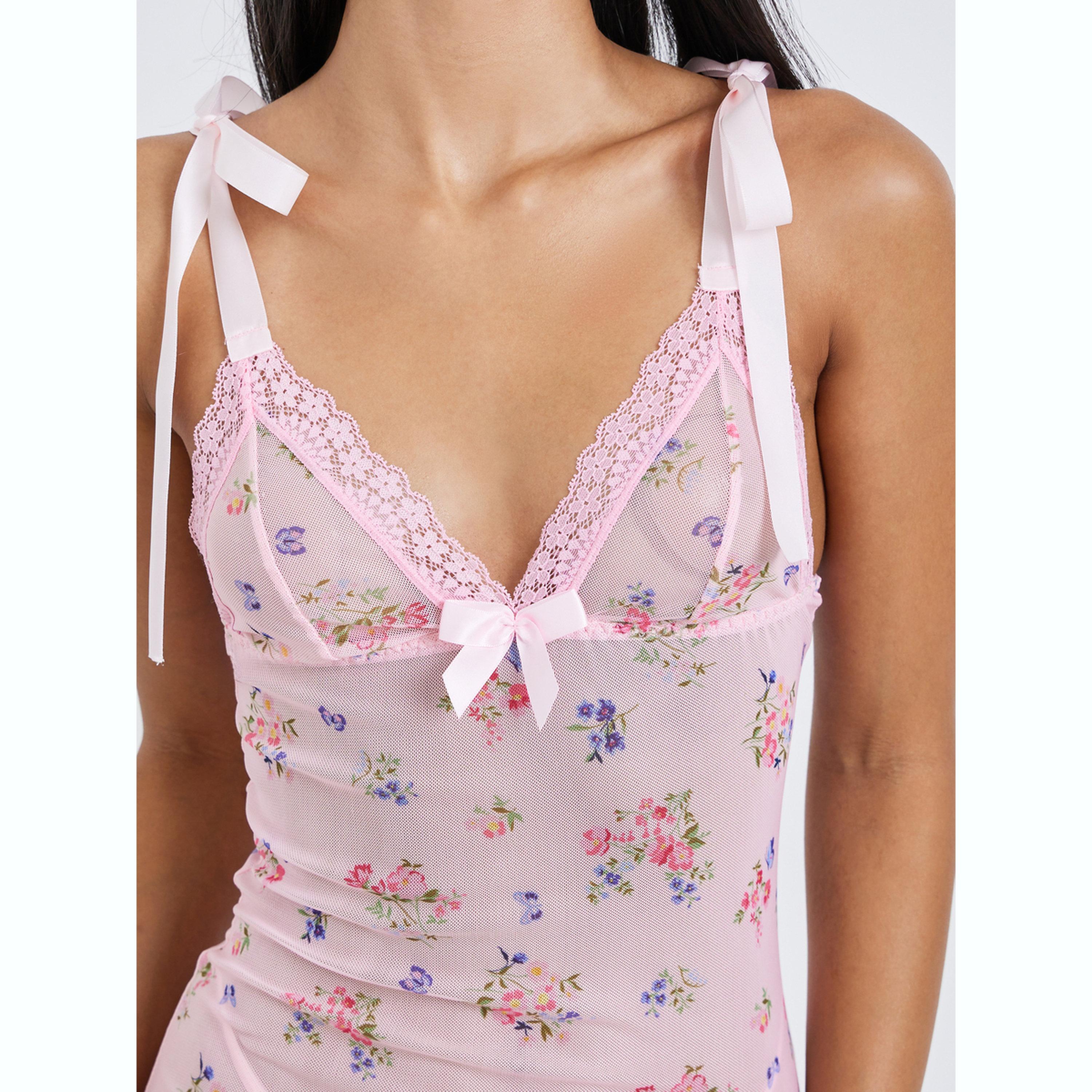 طقم لانجري من فستان قصير بطبعة زهور وفتحة ساق عالية مع سروال داخلي-women-clothing-lingerie-babydollsandbodysuits-image-5