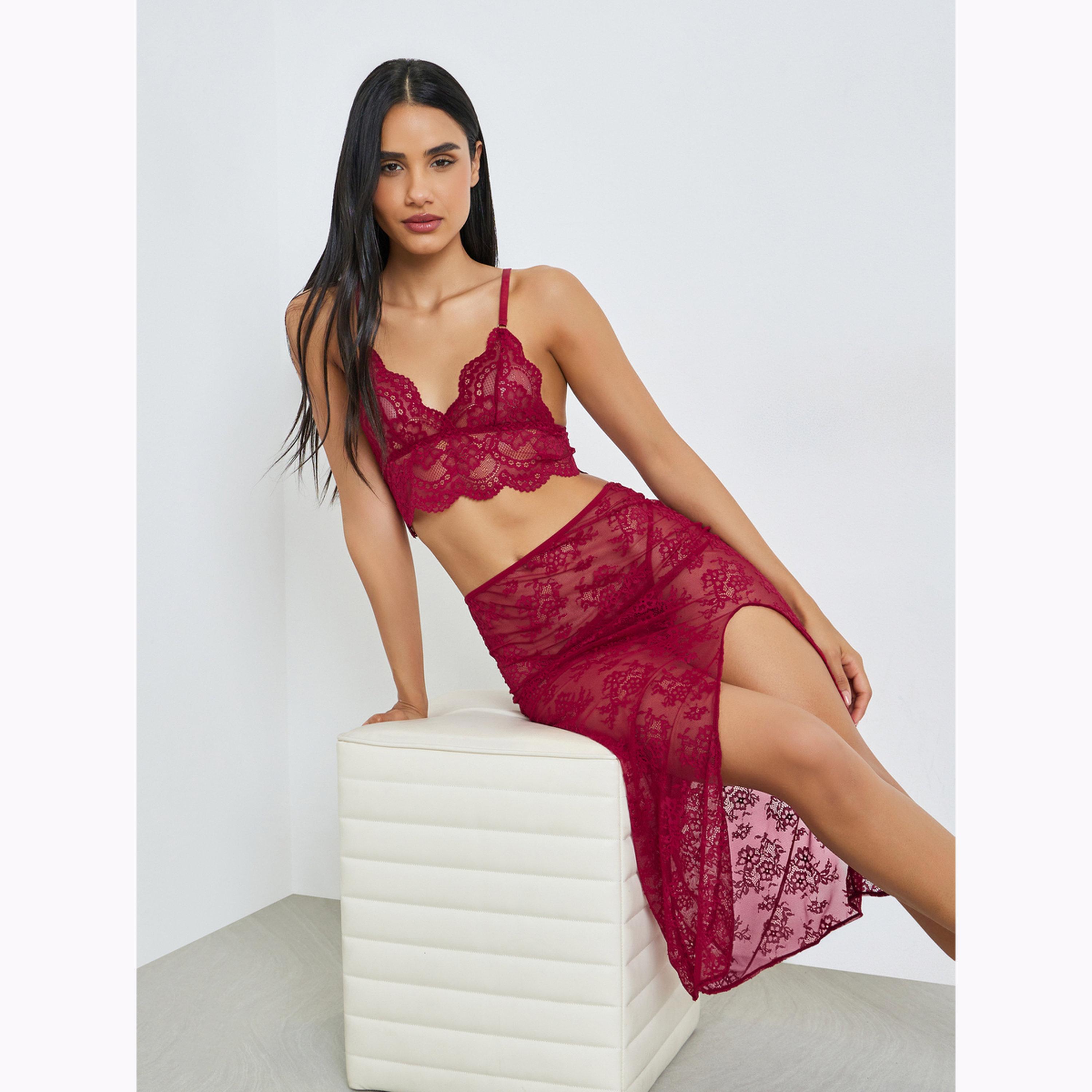 طقم من 3 براليت دانتيل وتنورة وكيلوت بدون حشوة أو سلك-women-clothing-lingerie-lingeriesets-image-2