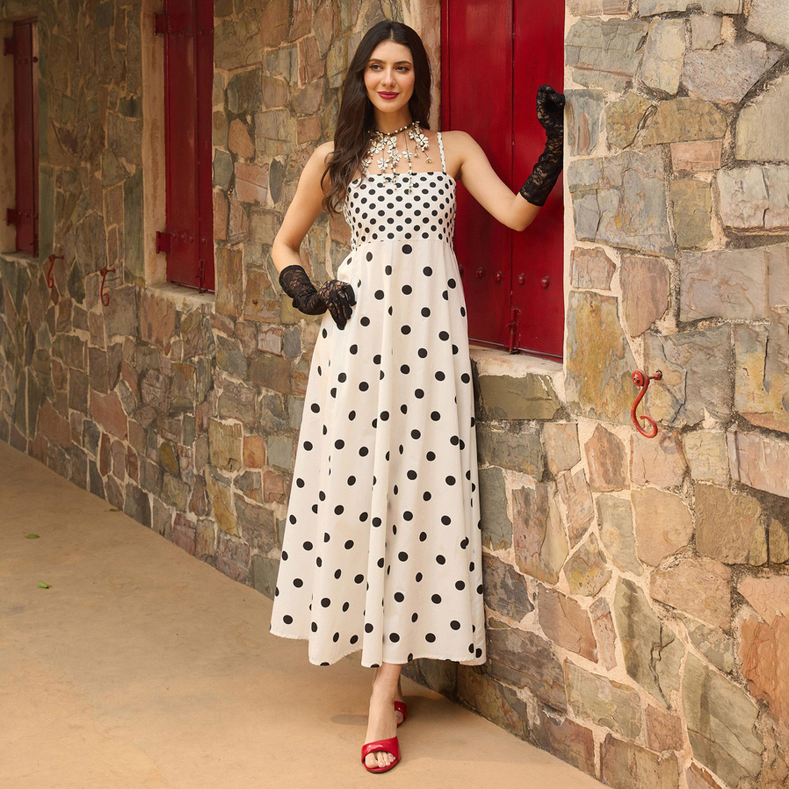 فستان طويل بسيور وطبعة منقطة أبيض-women-clothing-dresses-image-1