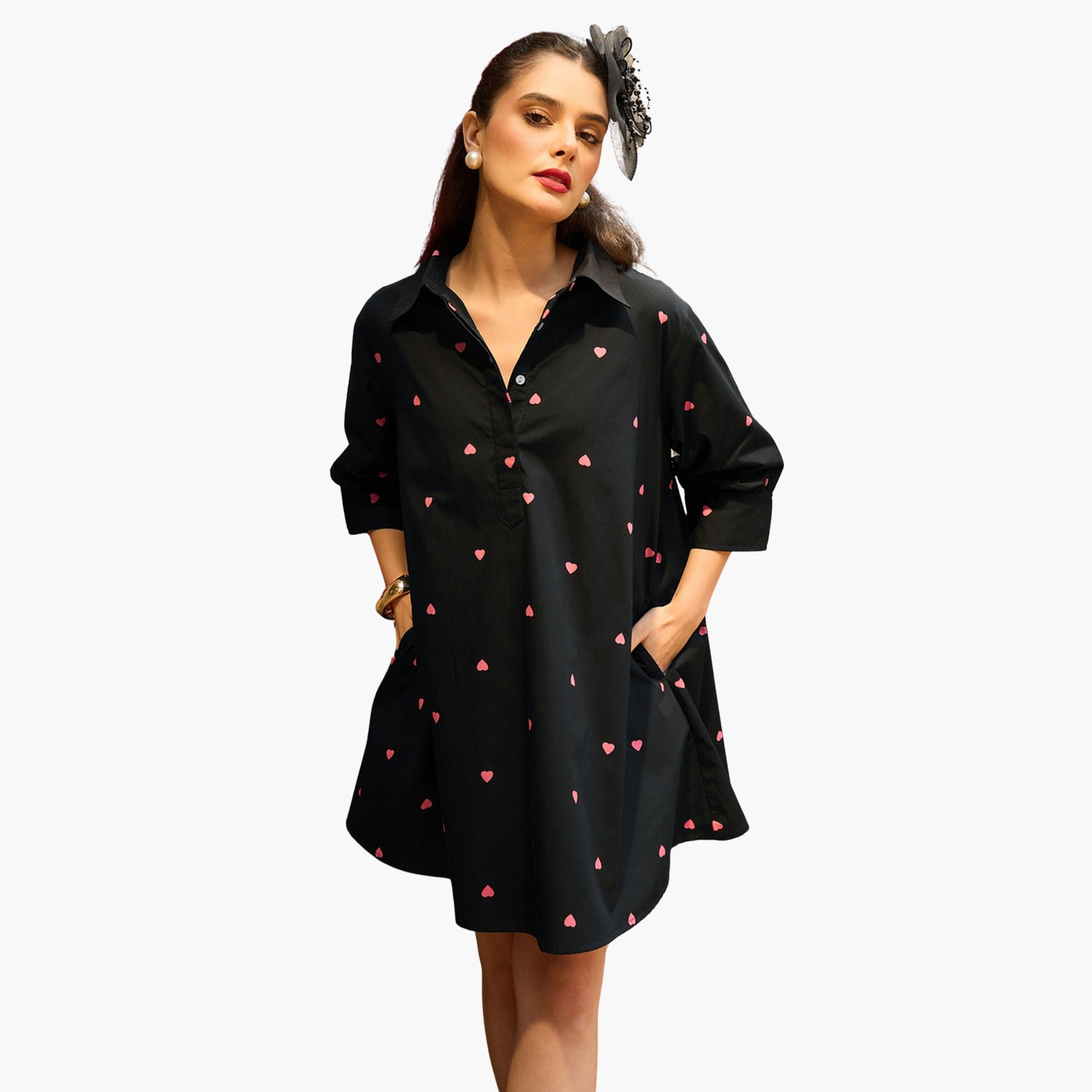 فستان قصير بياقة وطبعة قلوب أسود-women-clothing-dresses-image-1