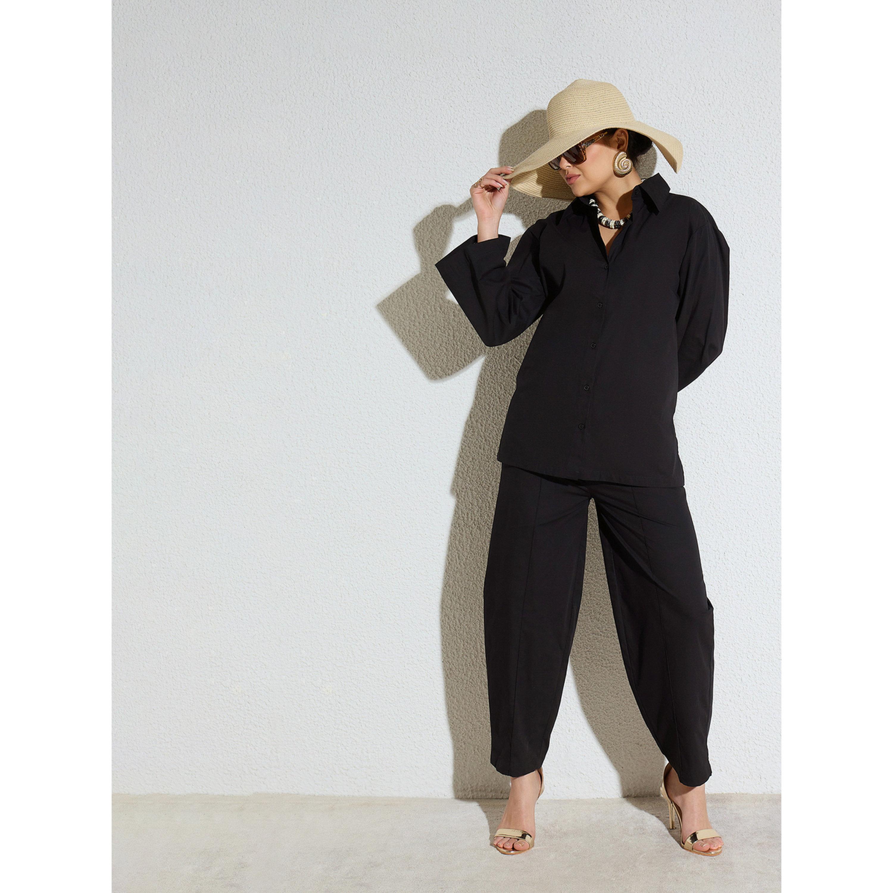 طقم منسق من بنطال بقصة مام فيت وبلوزة بوبلين واسعة أسود-women-clothing-coordsets-image-2