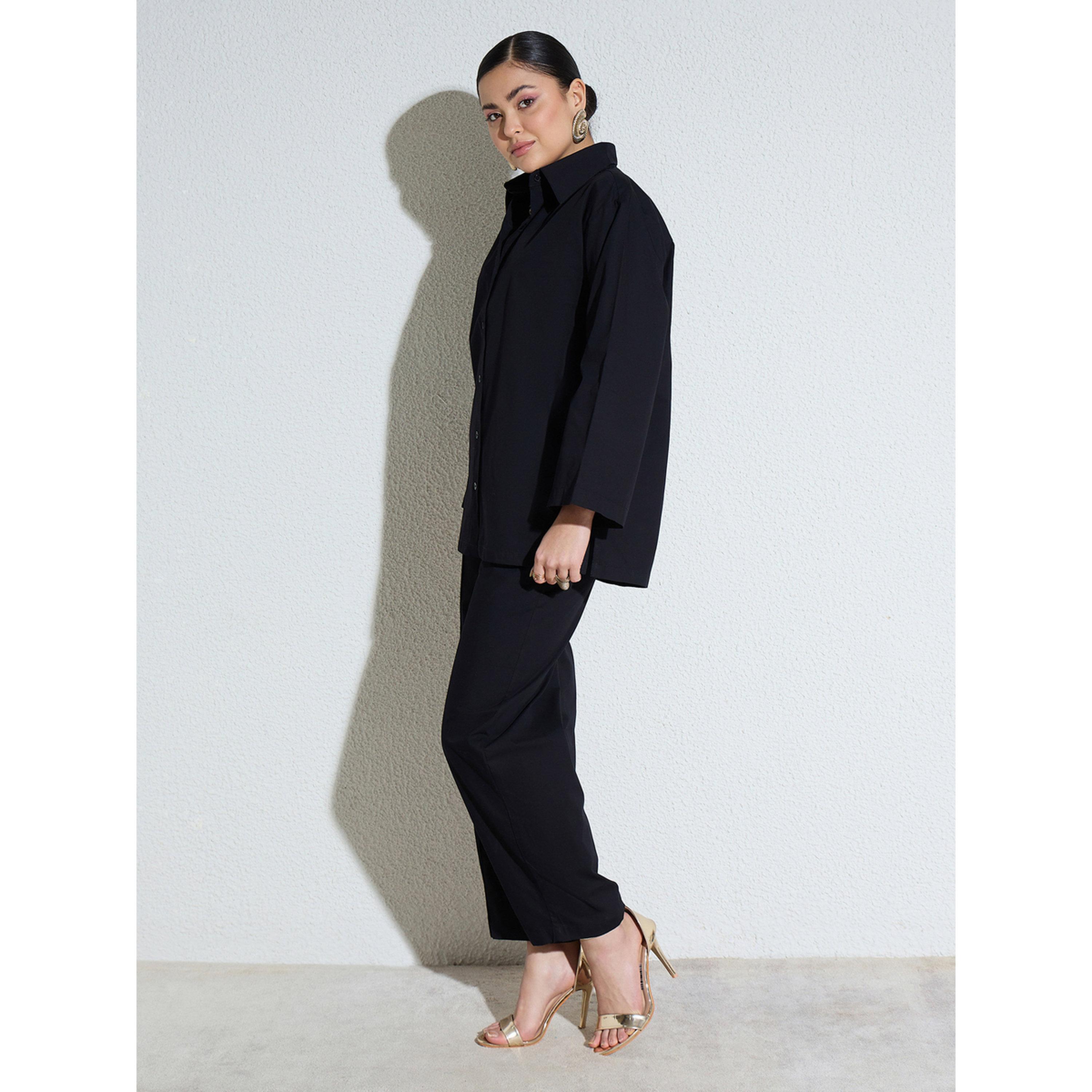 طقم منسق من بنطال بقصة مام فيت وبلوزة بوبلين واسعة أسود-women-clothing-coordsets-image-3