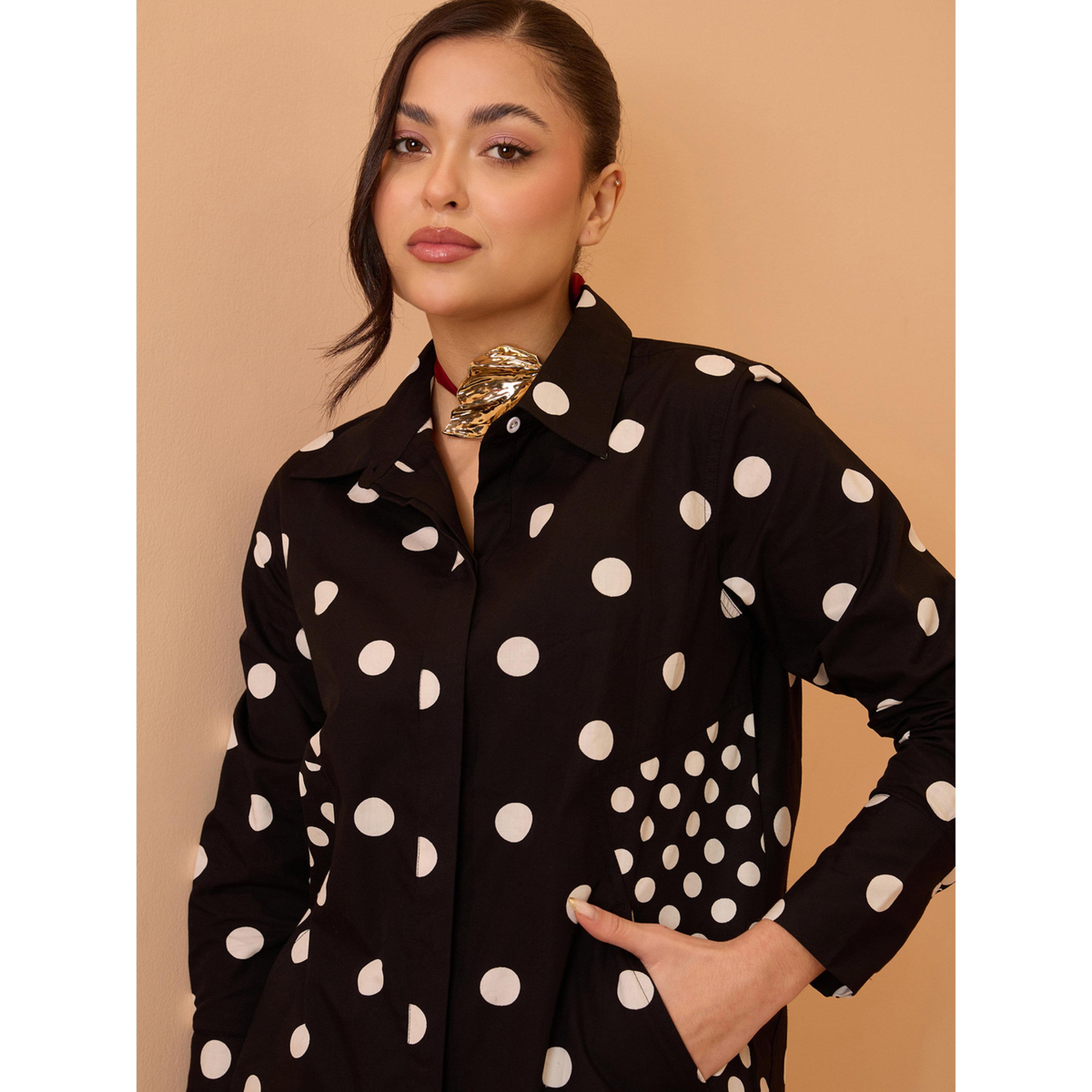 طقم منسق من شورت وبلوزة قطن بطبعة منقطة أسود-women-clothing-coordsets-image-6