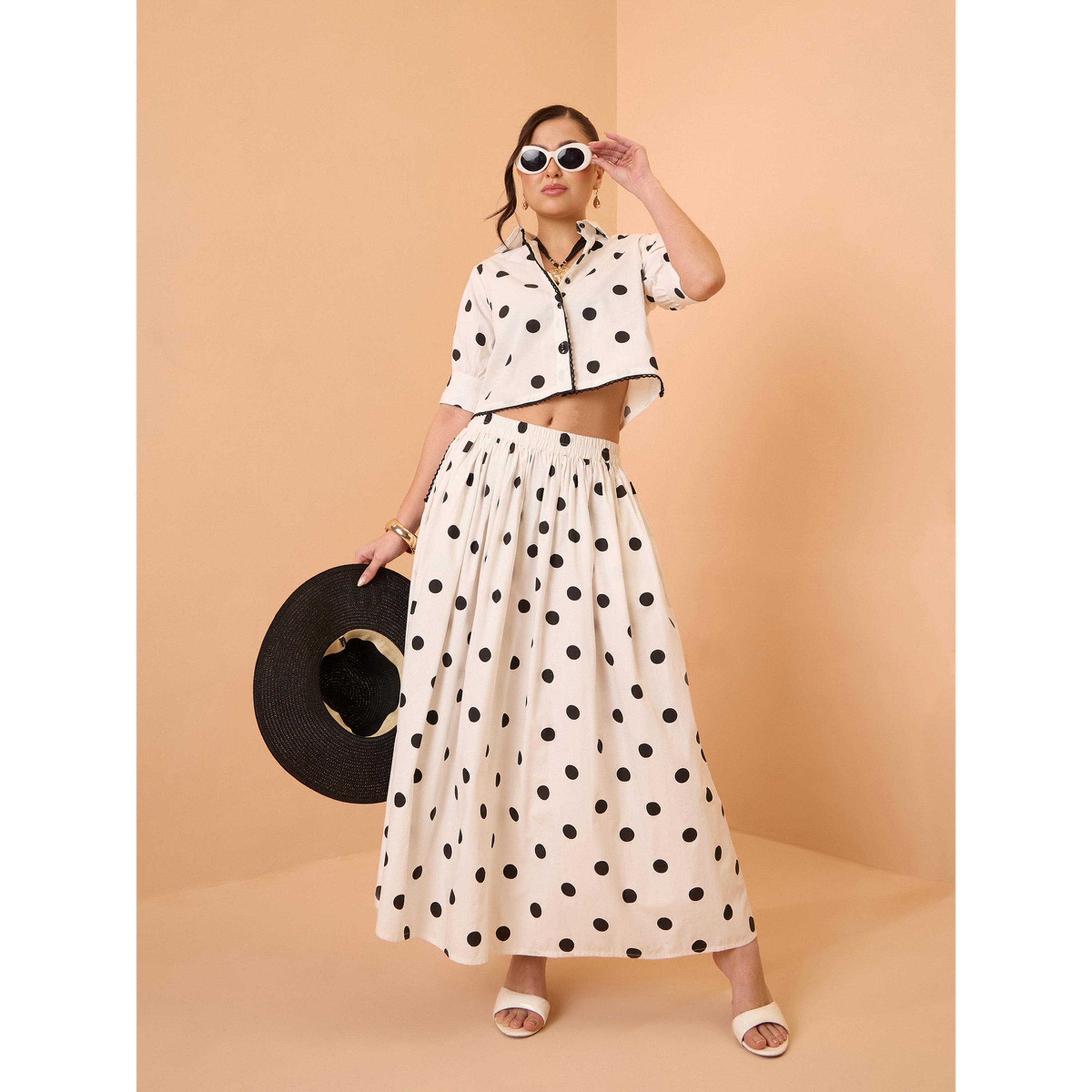 طقم منسق من تنورة وبلوزة قصيرة بطبعة منقطة أبيض-women-clothing-coordsets-image-1