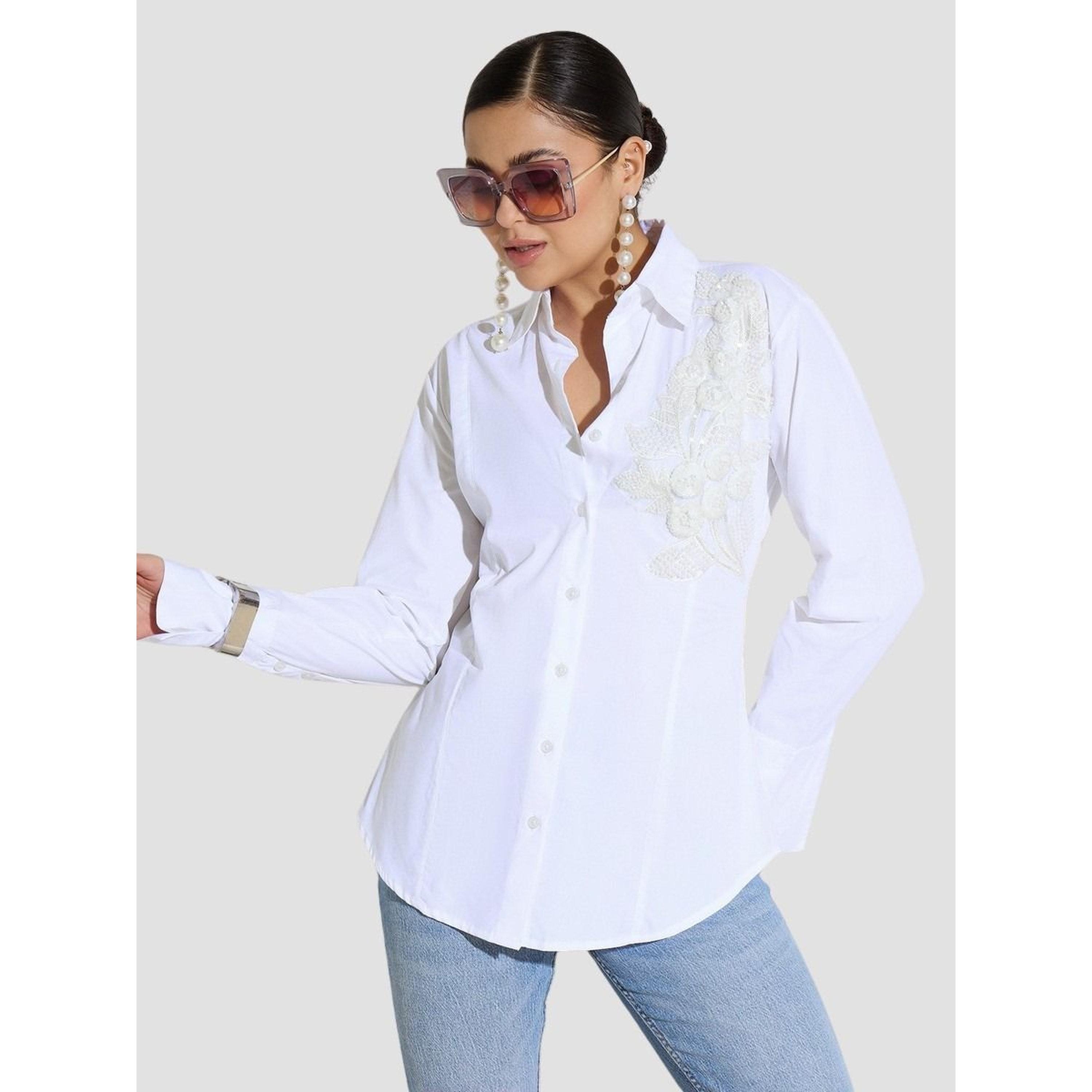 بلوزة قصة ضيقة بتفاصيل دانتيل مزينة أبيض-women-clothing-shirtsandblouses-shirts-image-6