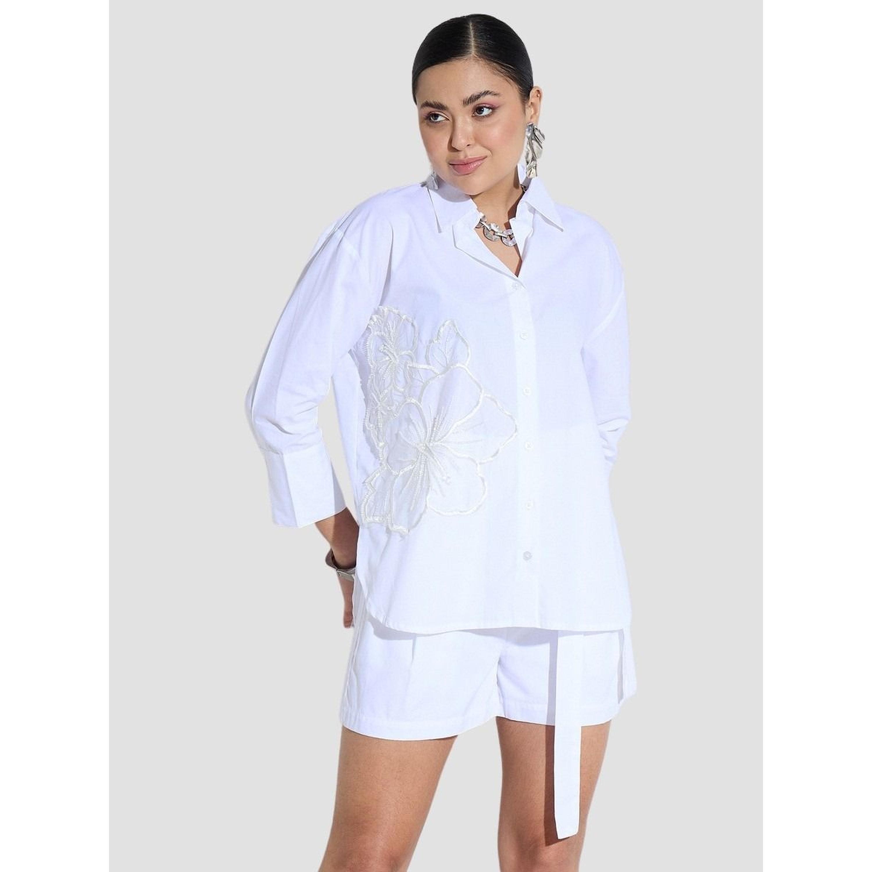 بلوزة بوبلين واسعة مطرزة أبيض-women-clothing-shirtsandblouses-shirts-image-1