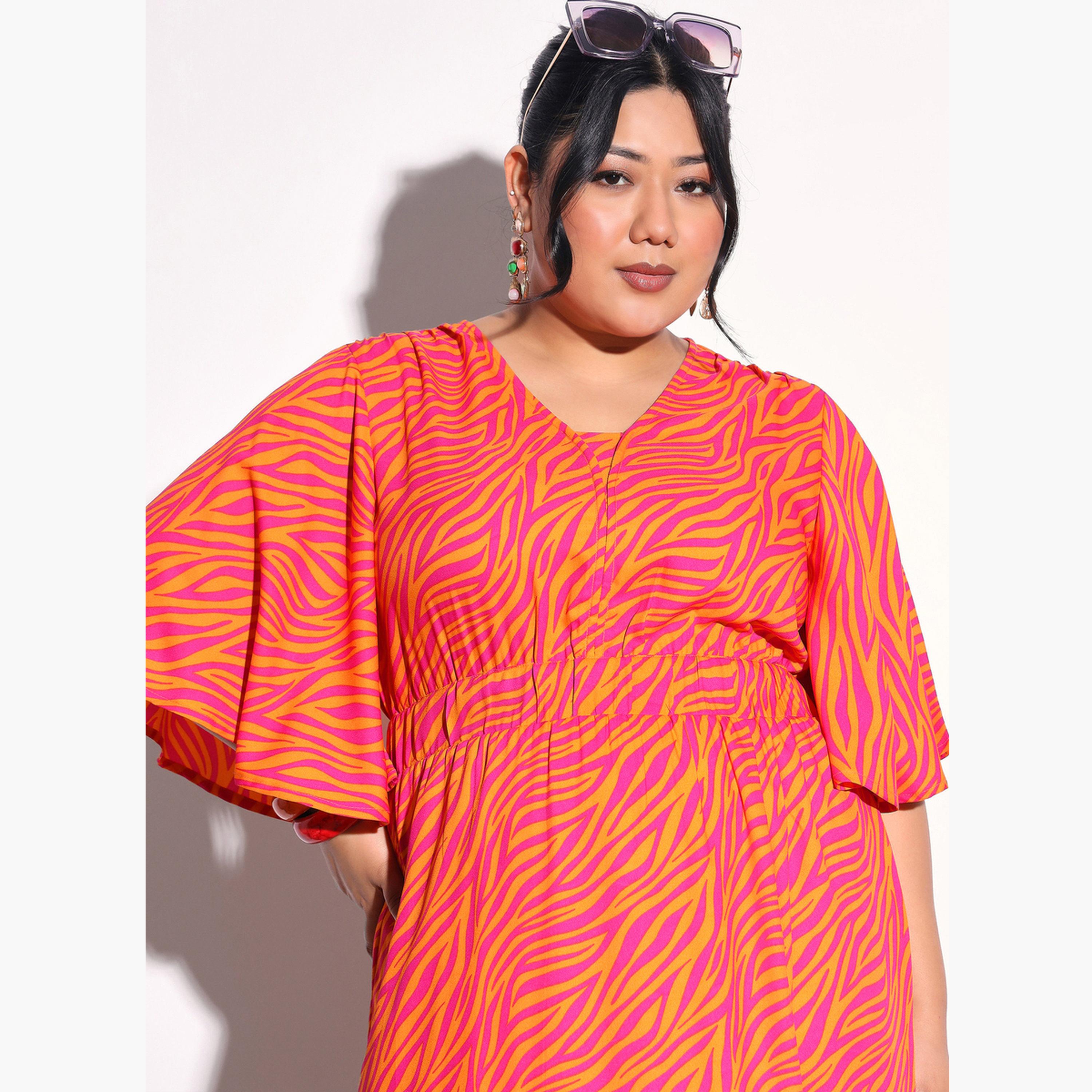 Sassafras X Styli Plus Size Printed Front Slit Midi Dress-women-clothing-dresses-image-4