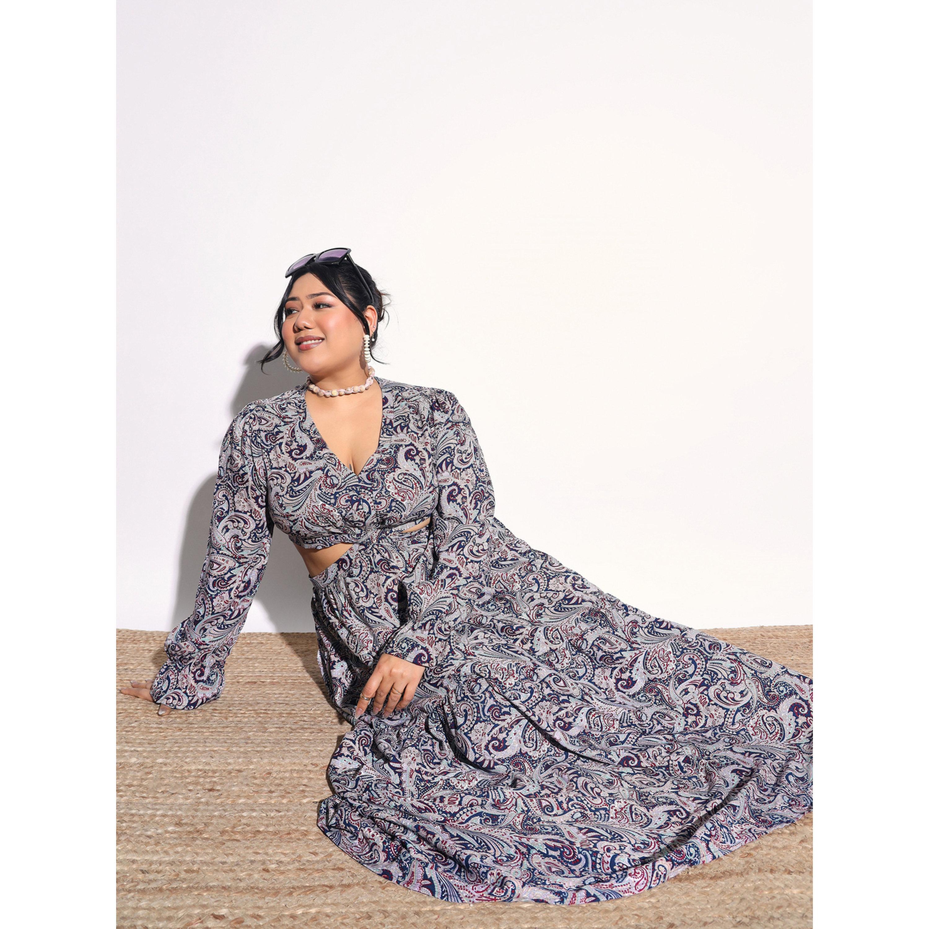 فستان طويل بطبعات بيزلي وتفاصيل فتحات بمقاس كبير-women-clothing-dresses-image-2