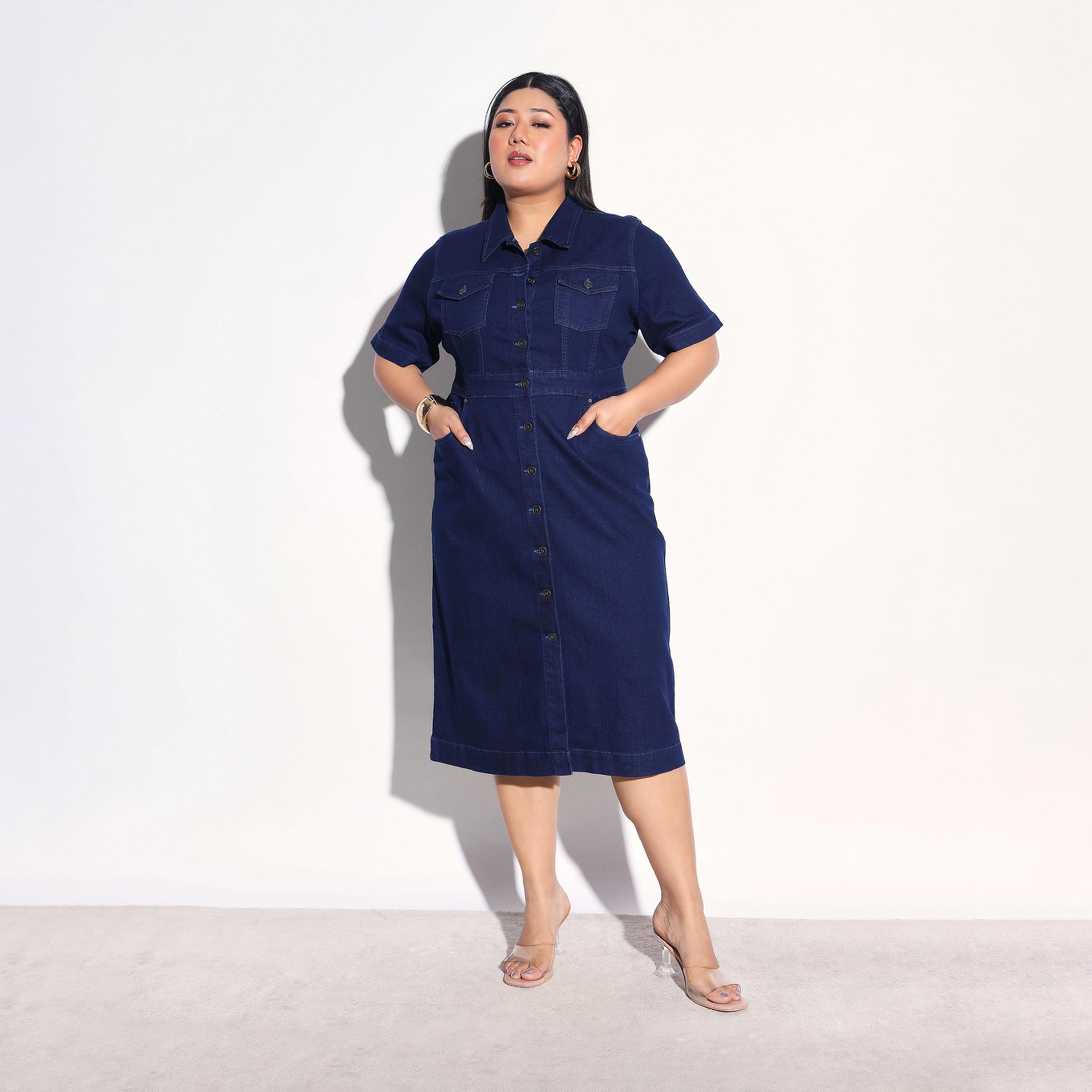 فستان ميدي قميص دنيم بمقاس كبير وبأزرار أمامية-women-clothing-dresses-image-1