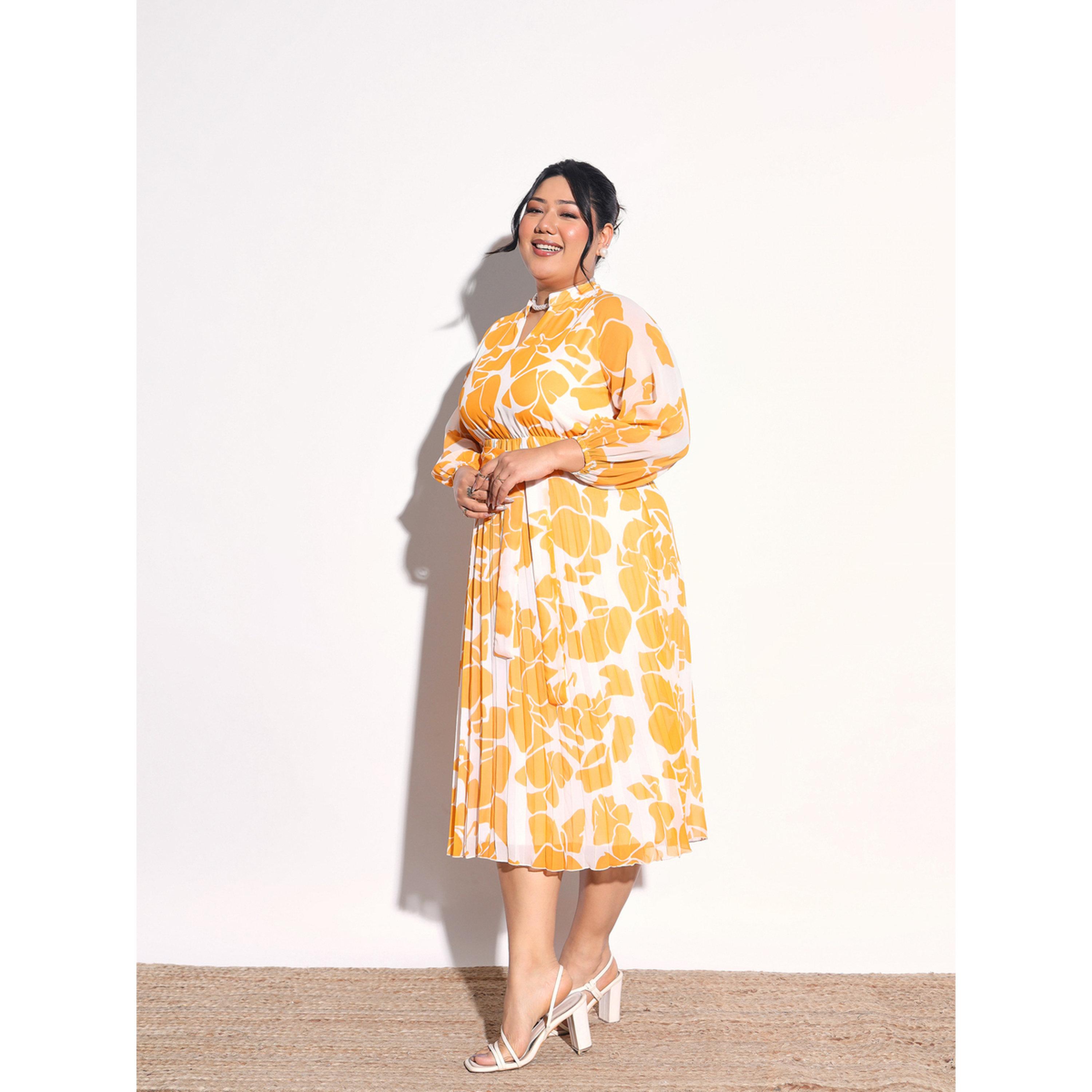 Sassafras X Styli Plus Size Floral Pleated Midi Dress-women-clothing-dresses-image-3