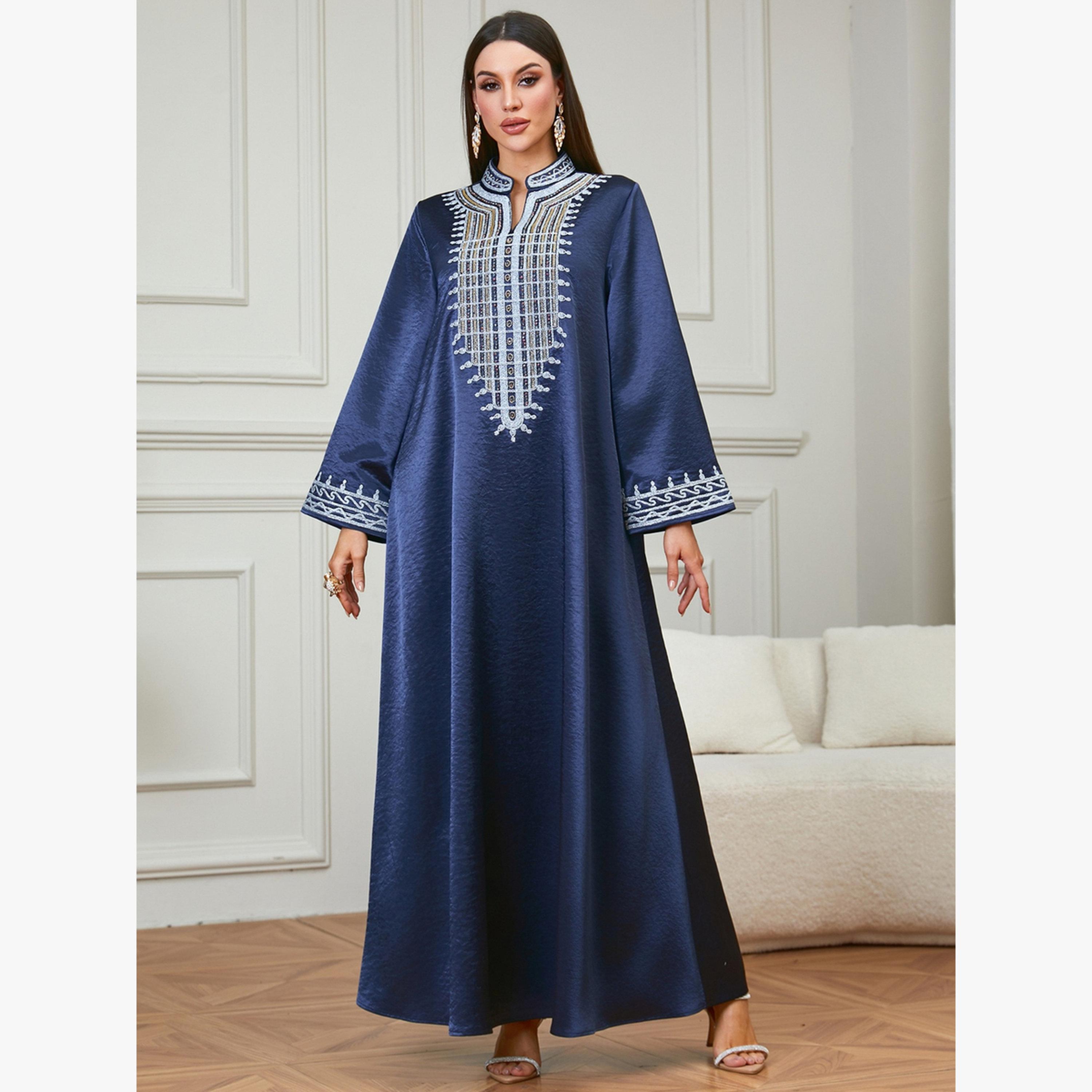 جلابية مطرزة بأكمام طويلة-women-arabicclothing-jalabiyas-image-1