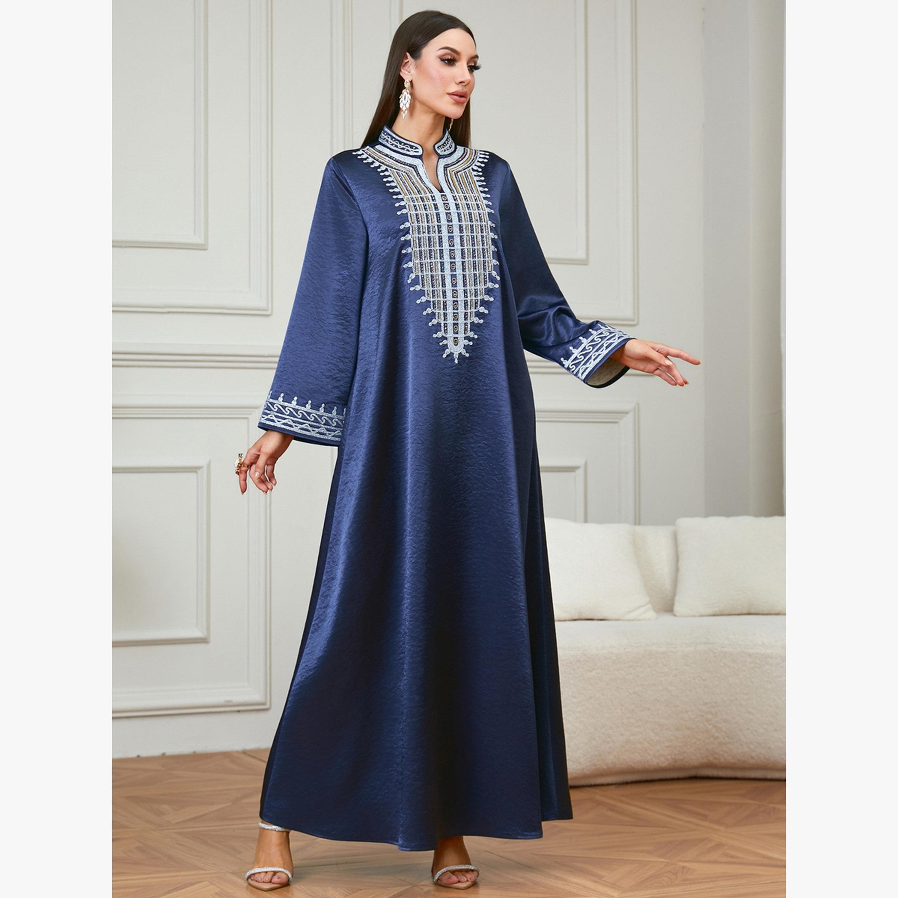 جلابية مطرزة بأكمام طويلة-women-arabicclothing-jalabiyas-image-5