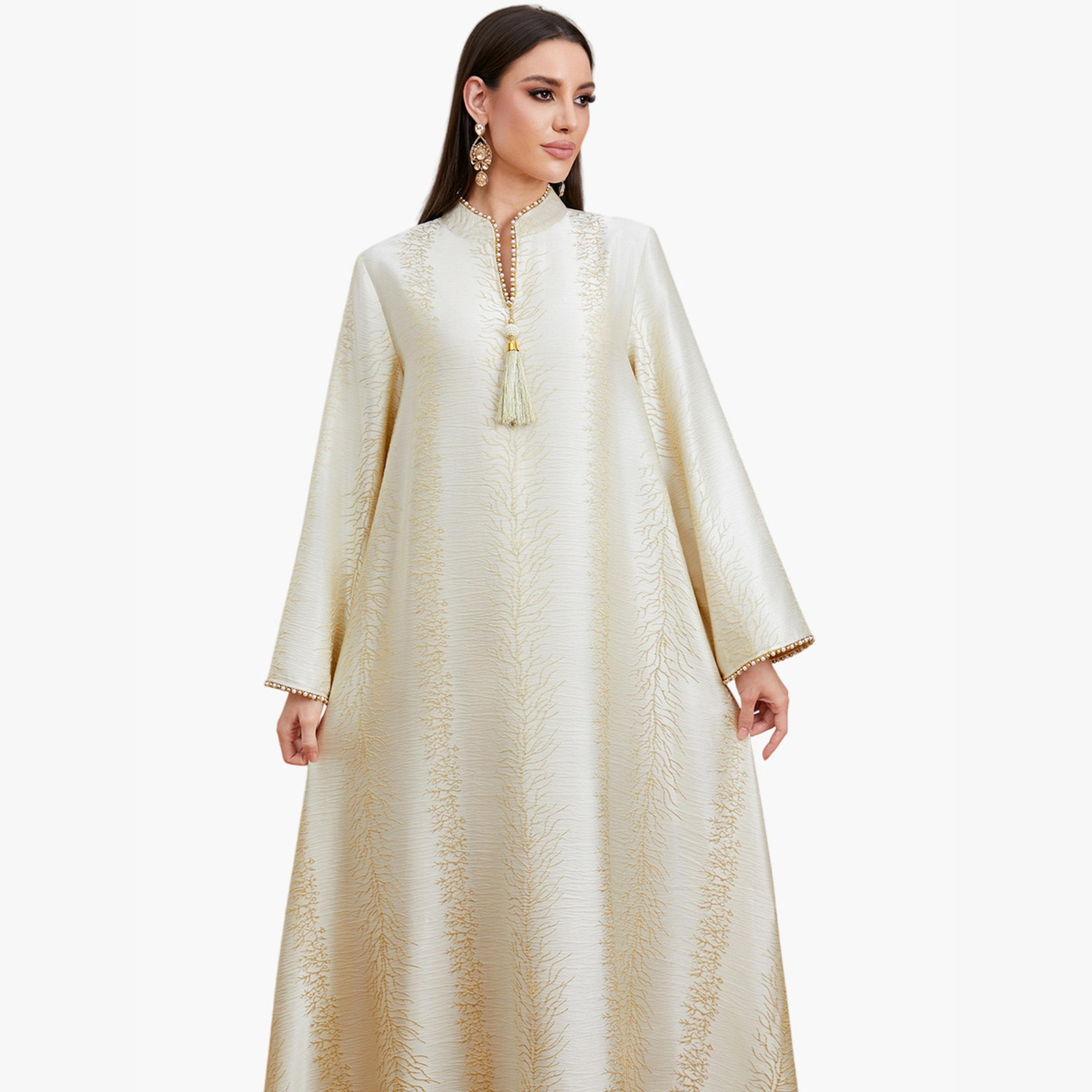جلابية بارزة الملمس بتفاصيل شرابات وحافة واسعة-women-arabicclothing-jalabiyas-image-6