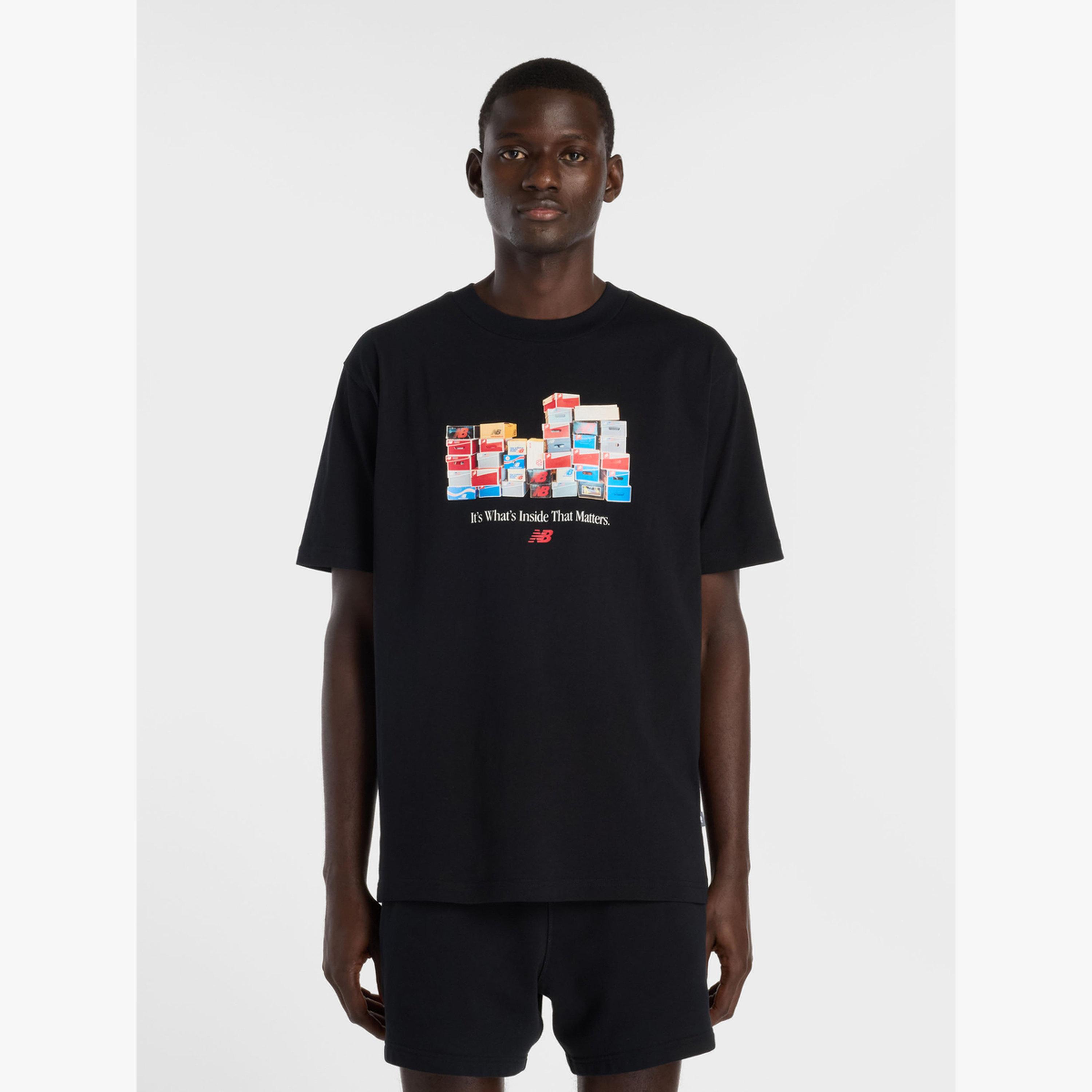 تيشيرت قصة مريحة بطبعة جرافيك-men-clothing-tshirtsandpolos-tshirts-image-1