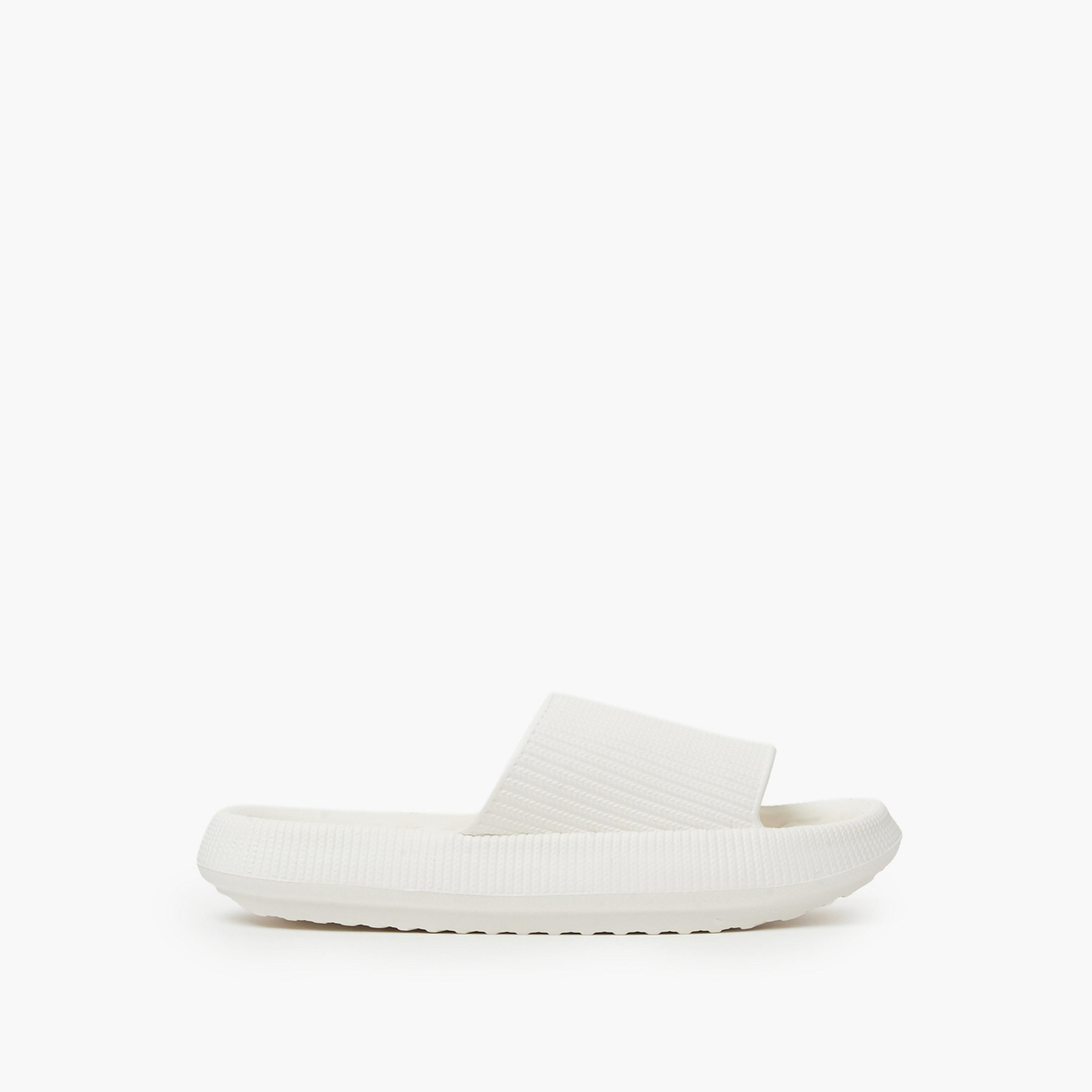 صندل سلايد بمقدمة مفتوحة بتفاصيل بارزة الملمس باللون الأبيض-women-shoes-flats-slides-image-2