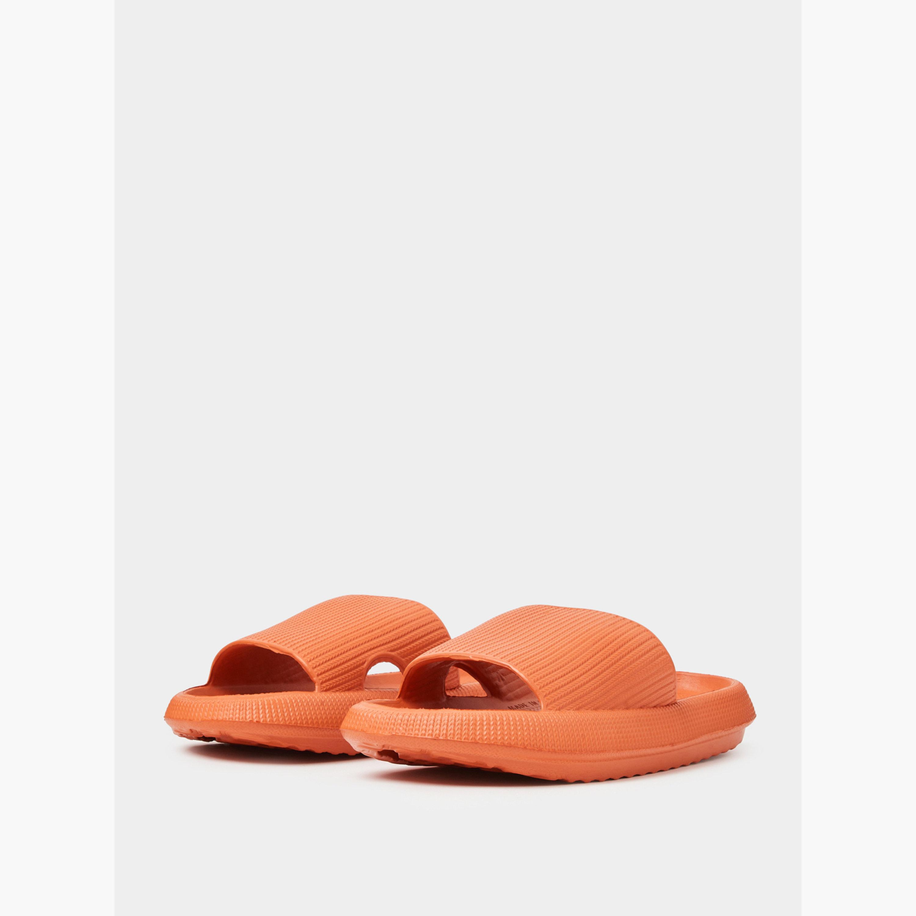 صندل سلايد بمقدمة مفتوحة بتفاصيل بارزة الملمس باللون البرتقالي-women-shoes-flats-slides-image-1