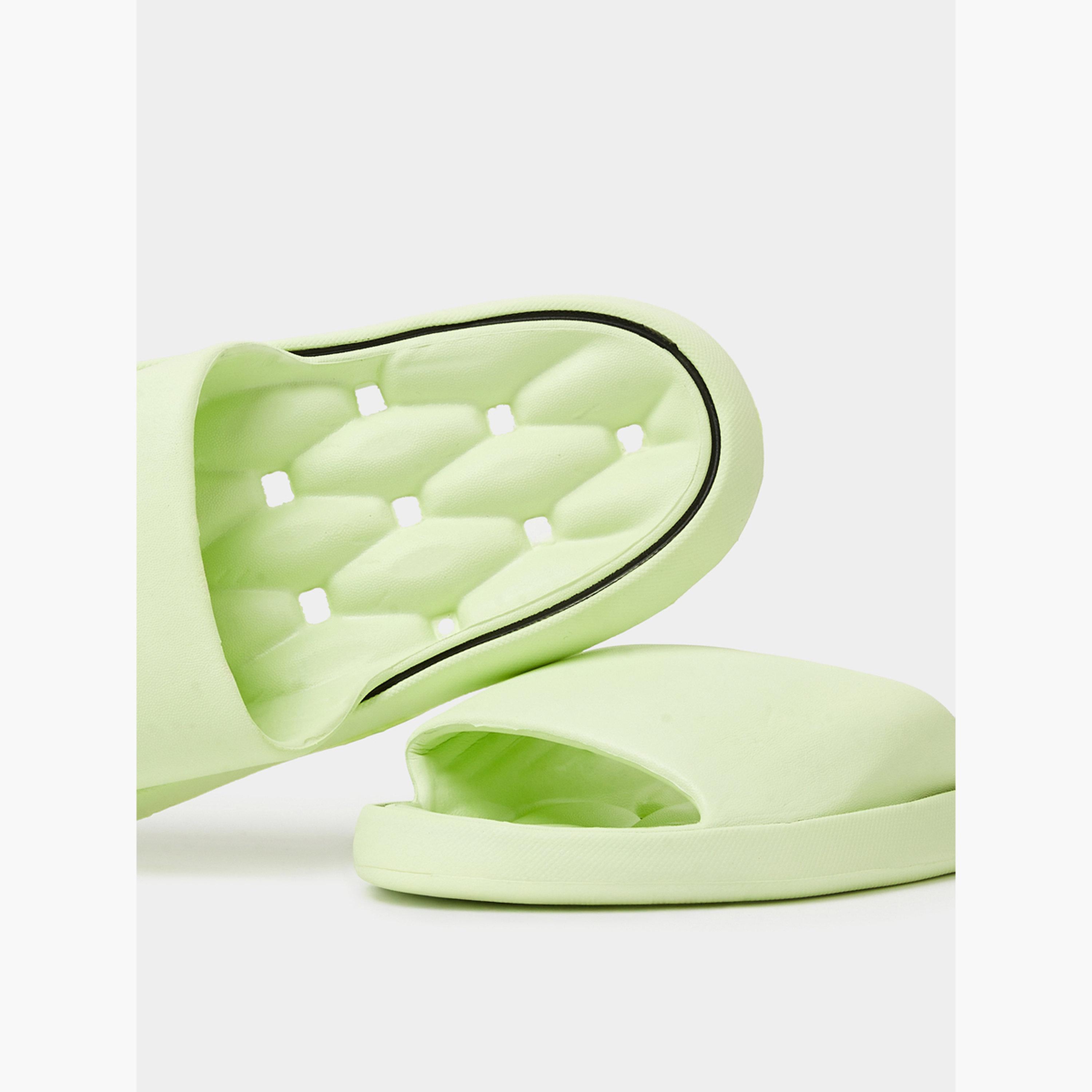 صندل سلايد بحواف متباينة باللون الأخضر-women-shoes-flats-slides-image-4