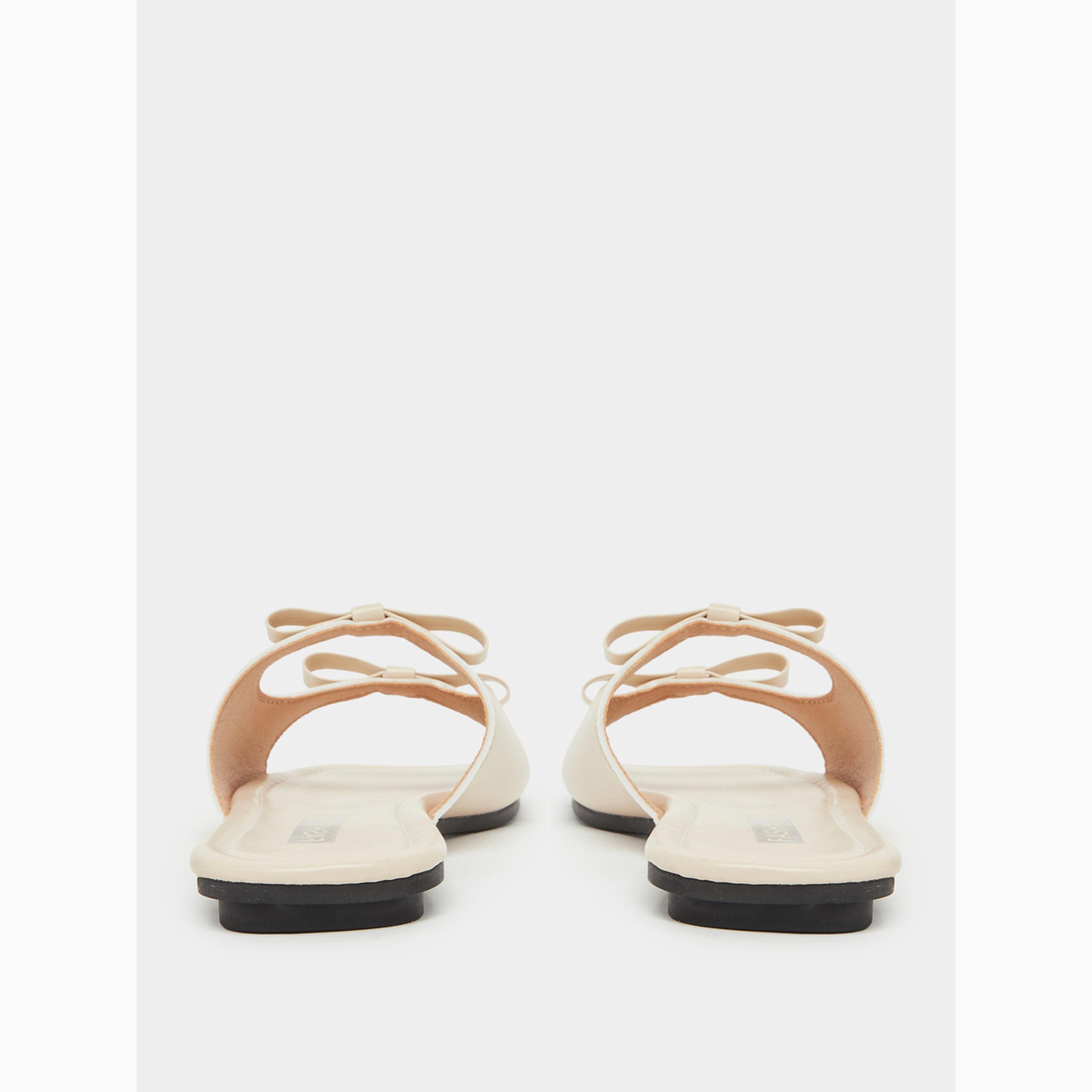 صندل مسطح بتفاصيل فيونكة-women-shoes-sandals-flats-image-4