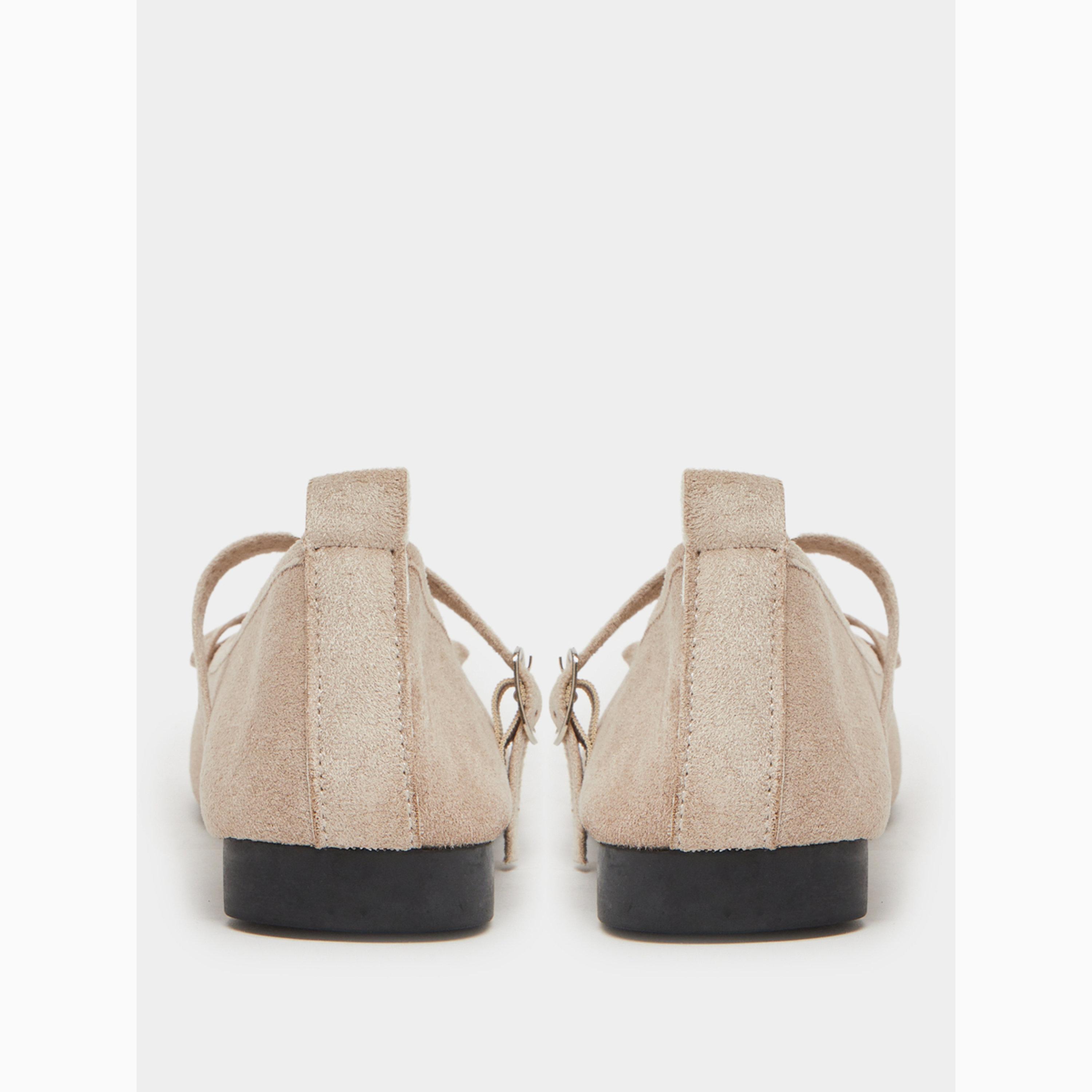 صندل فلات بتفاصيل فيونكة-women-shoes-ballerinas-image-4