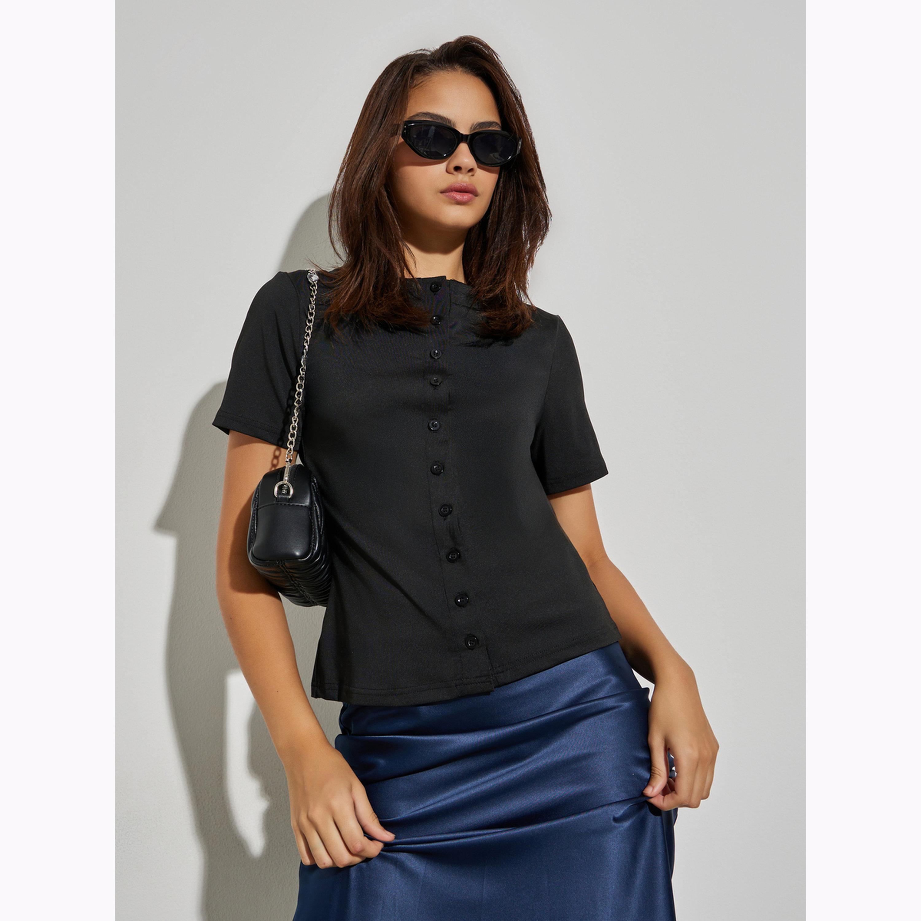 تيشيرت ضيق بأزرار بلون أسود-women-clothing-shirtsandblouses-blouses-image-3