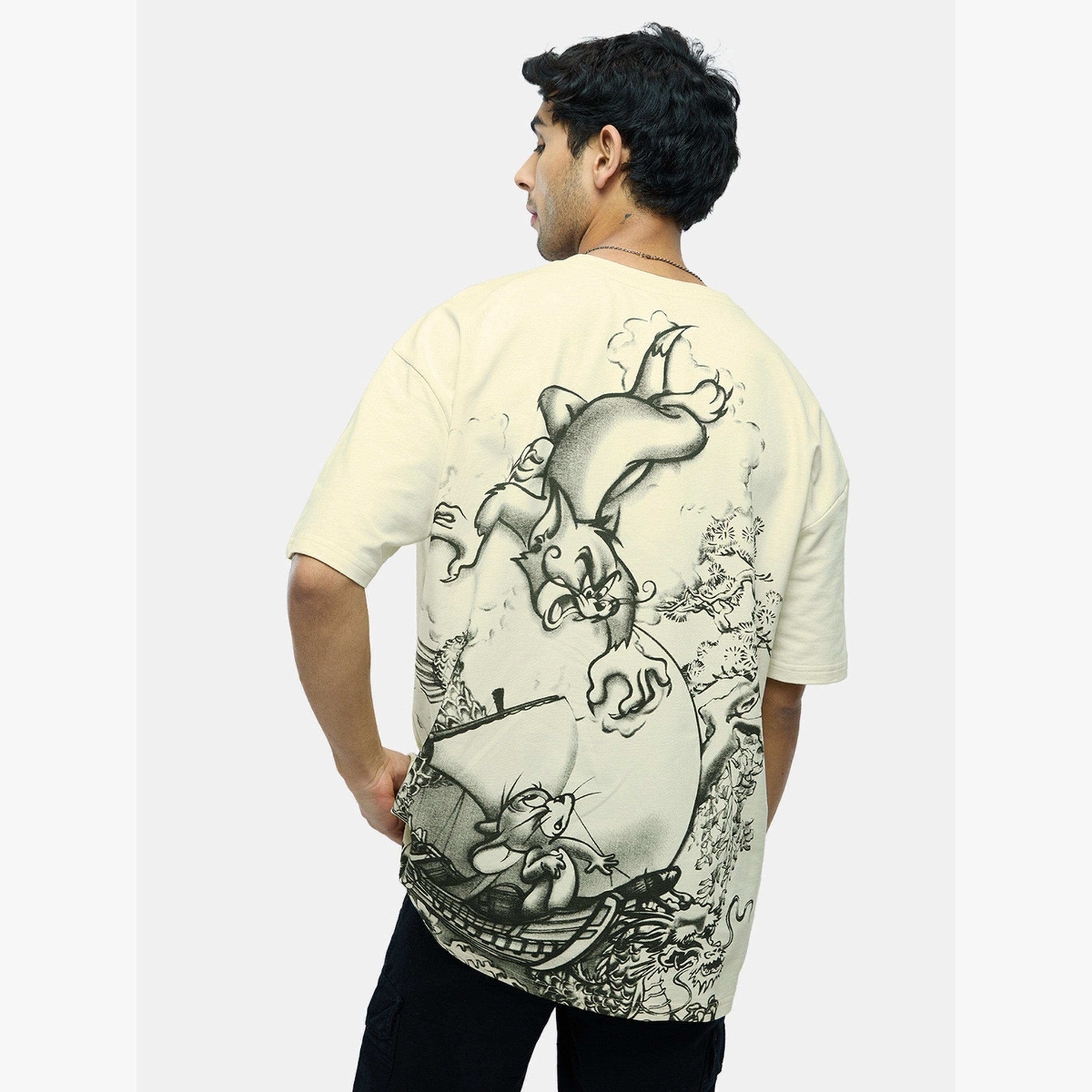 تيشيرت فضفاض بطبعة جرافيك جيري-men-clothing-tshirtsandpolos-tshirts-image-4