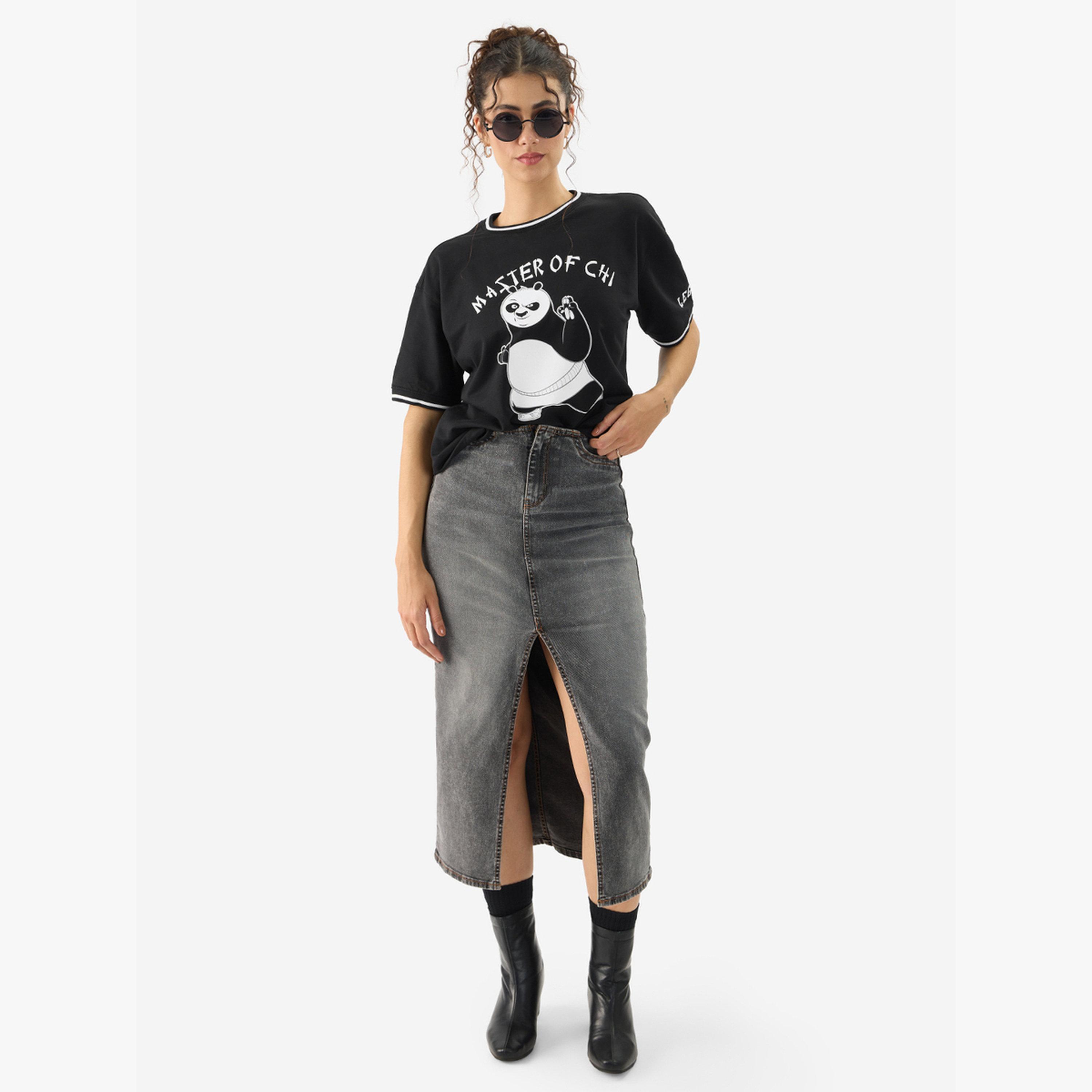 تيشيرت بقصة مريحة بطبعة جرافيك كونغ فو باندا-women-clothing-tshirts-image-2