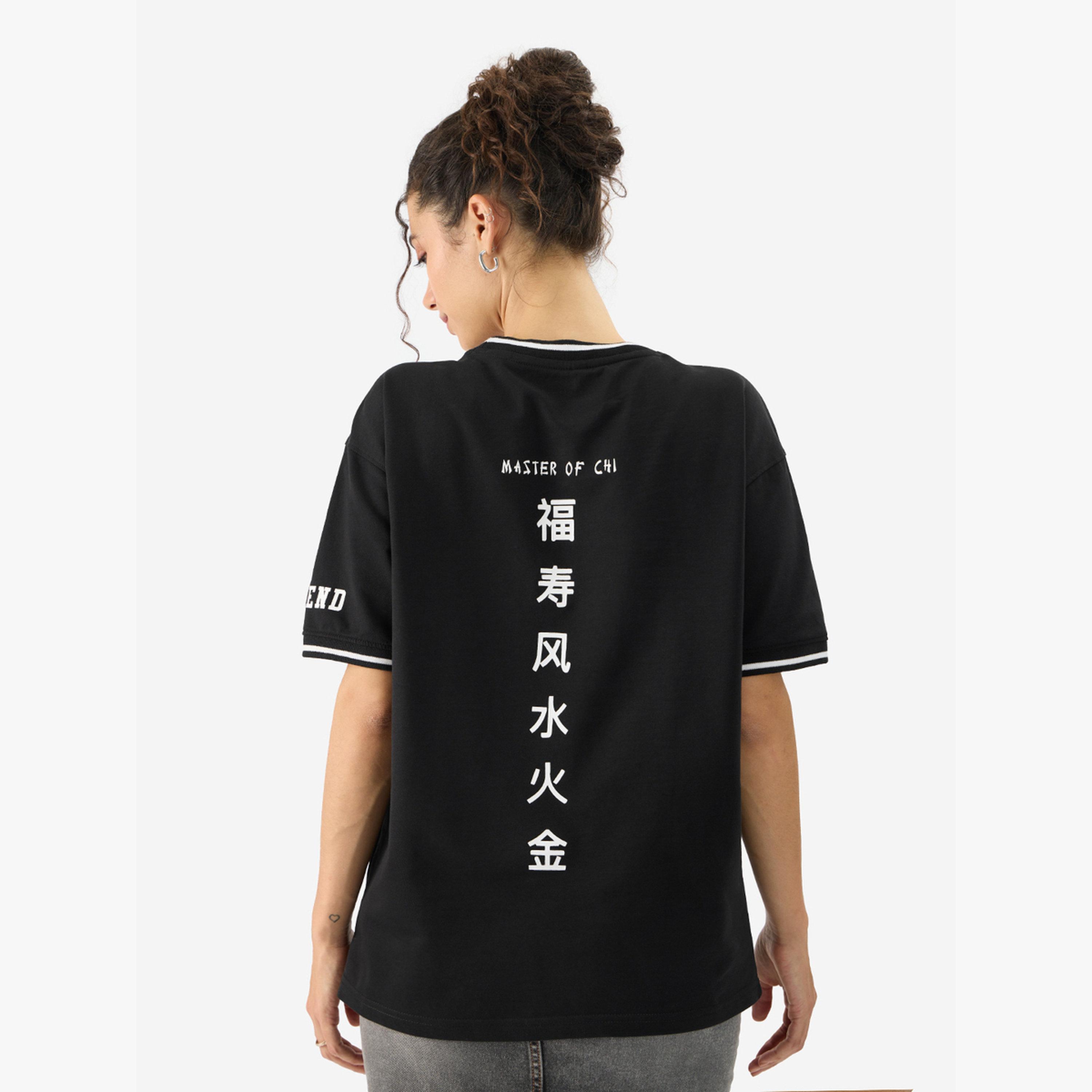 تيشيرت بقصة مريحة بطبعة جرافيك كونغ فو باندا-women-clothing-tshirts-image-4