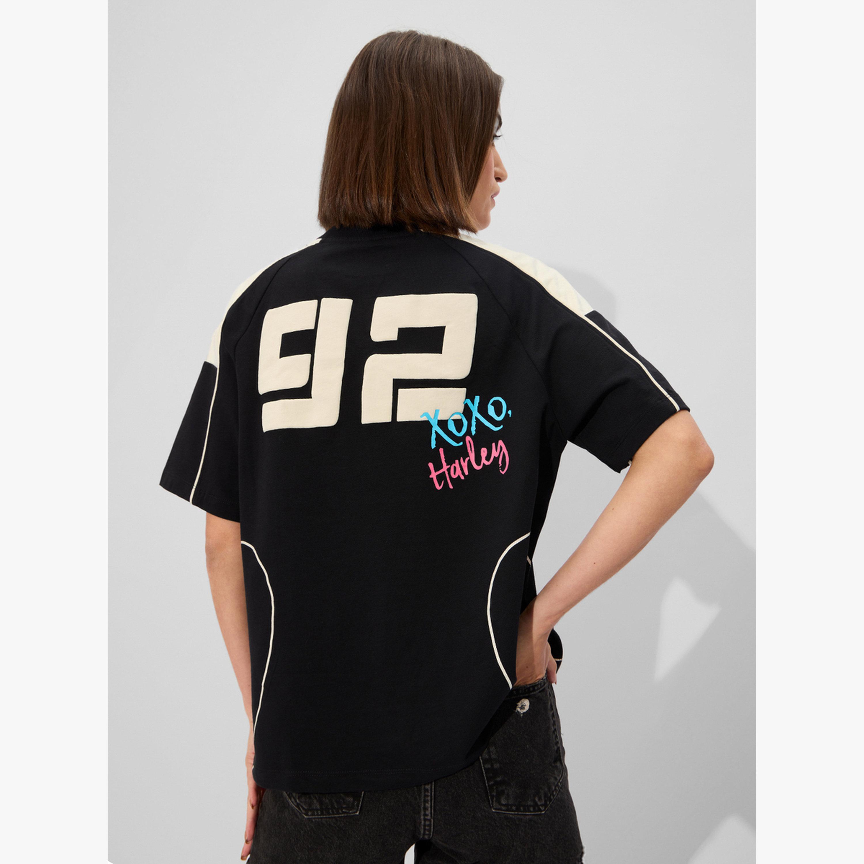 تيشيرت بطبعة دي سي كوين وقصة واسعة-women-clothing-tshirts-image-3
