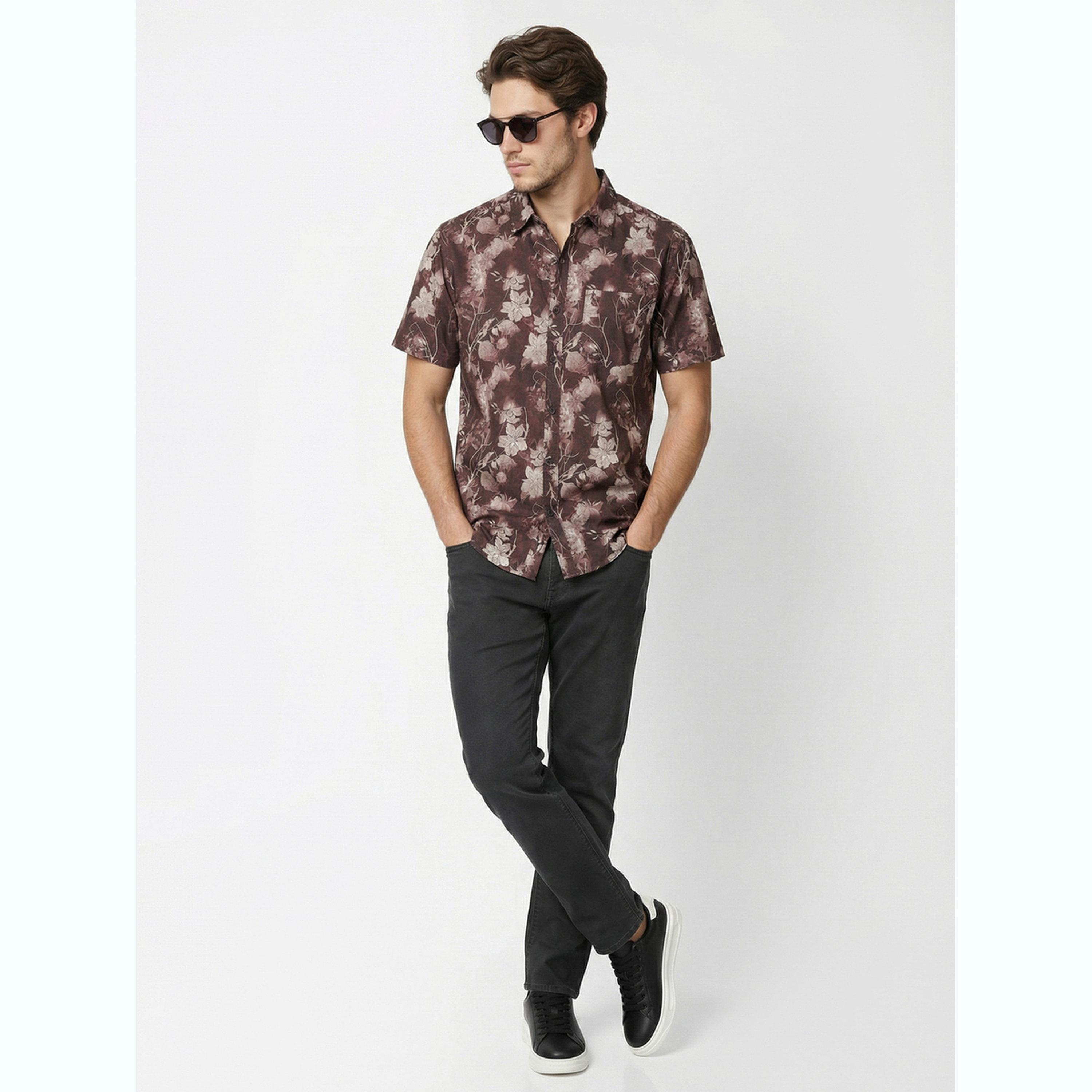 قميص بني بنقشة الزهور وأكمام قصيرة-men-clothing-shirts-image-2