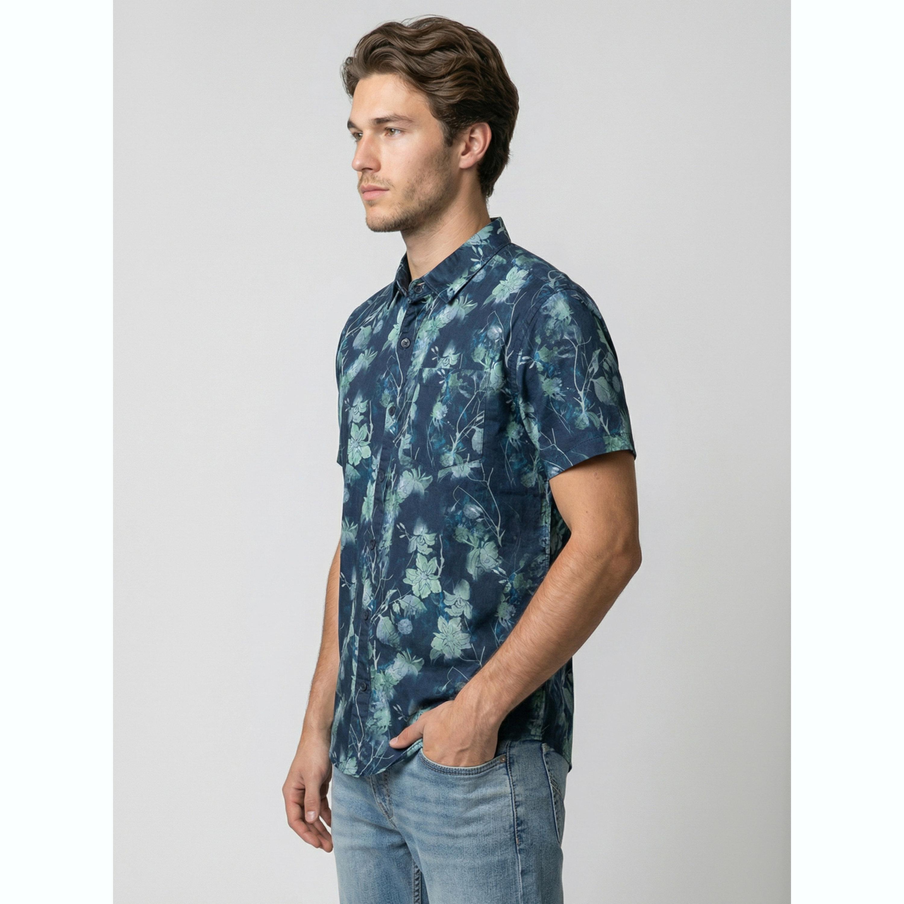 قميص أزرق بنقشة الزهور وأكمام قصيرة-men-clothing-shirts-image-4